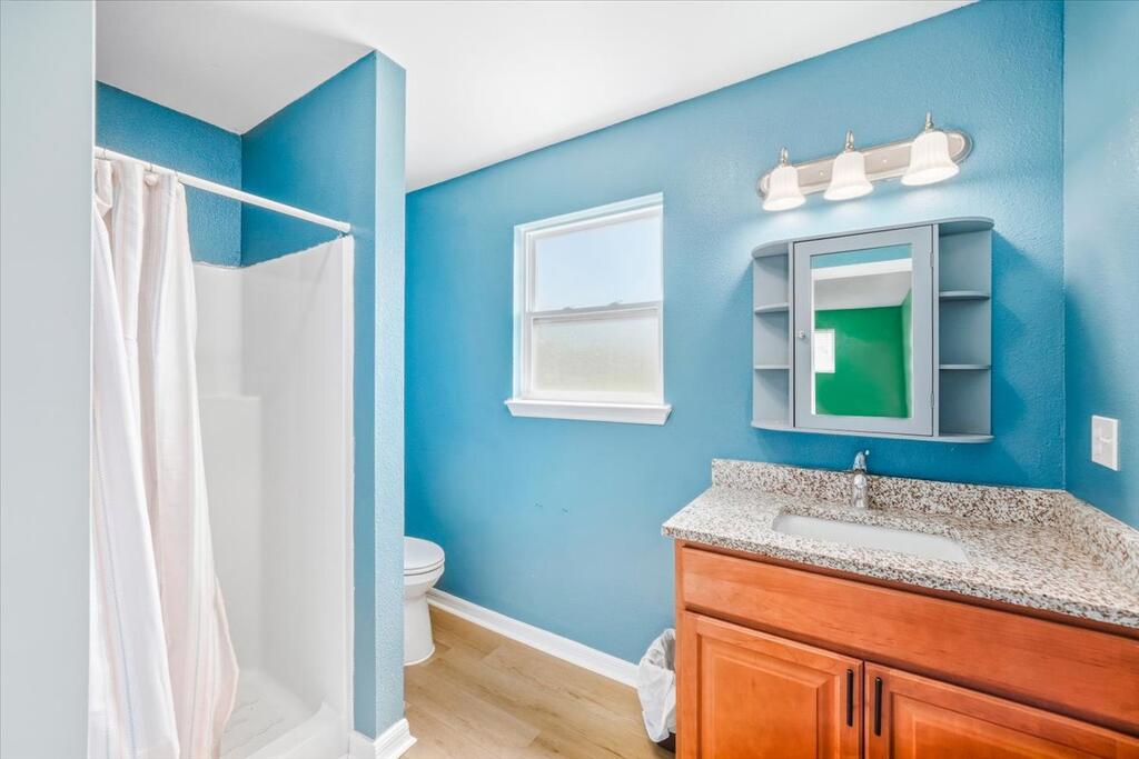 106 Calm Water Cir, 32465