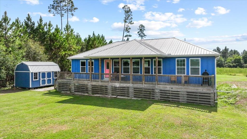 106 Calm Water Cir, 32465