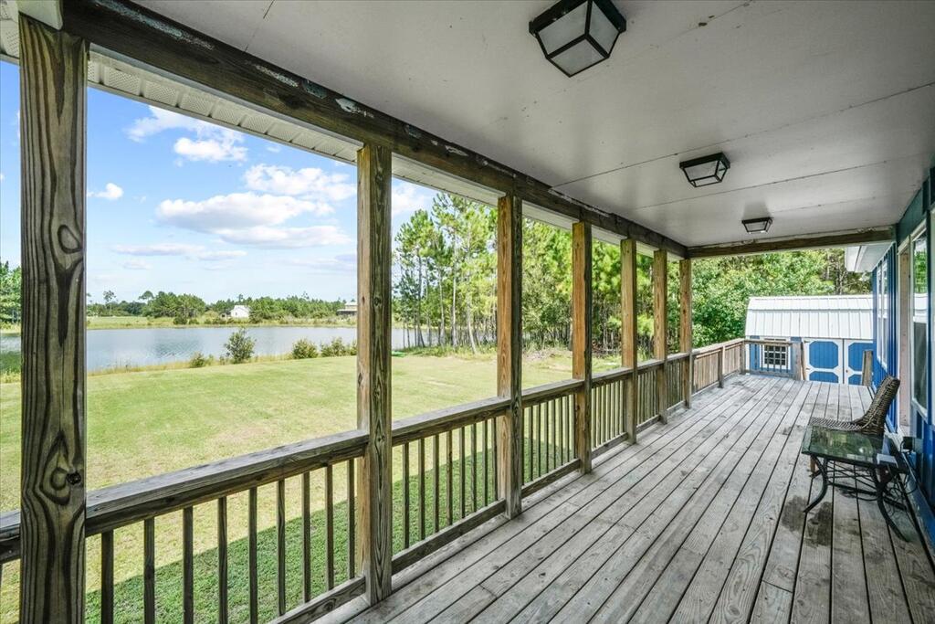 106 Calm Water Cir, 32465