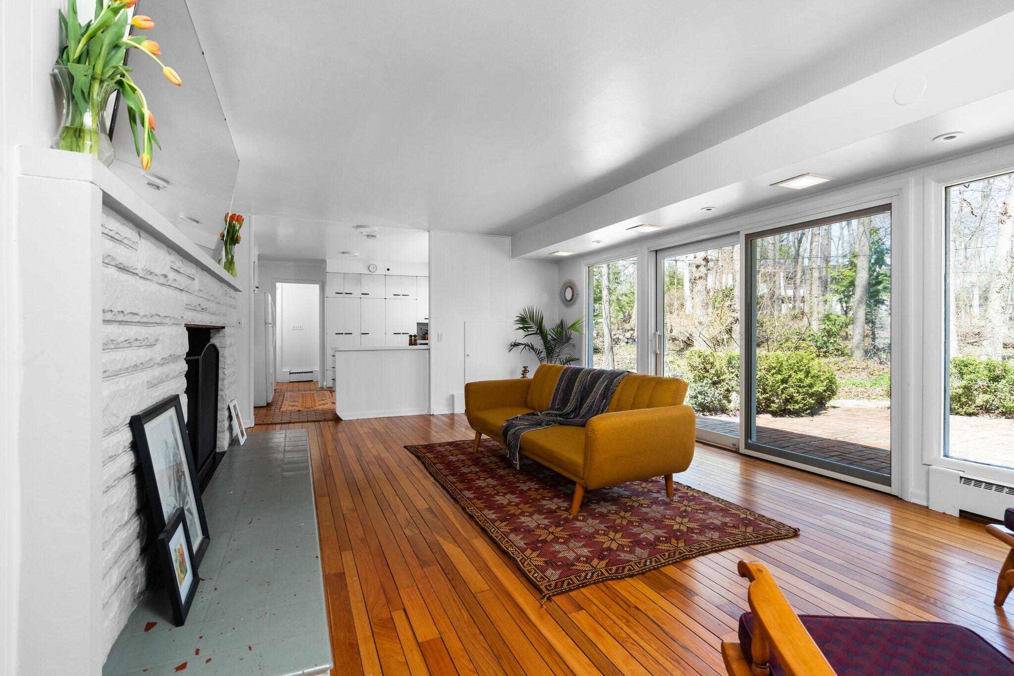 1657 Glenwood Road