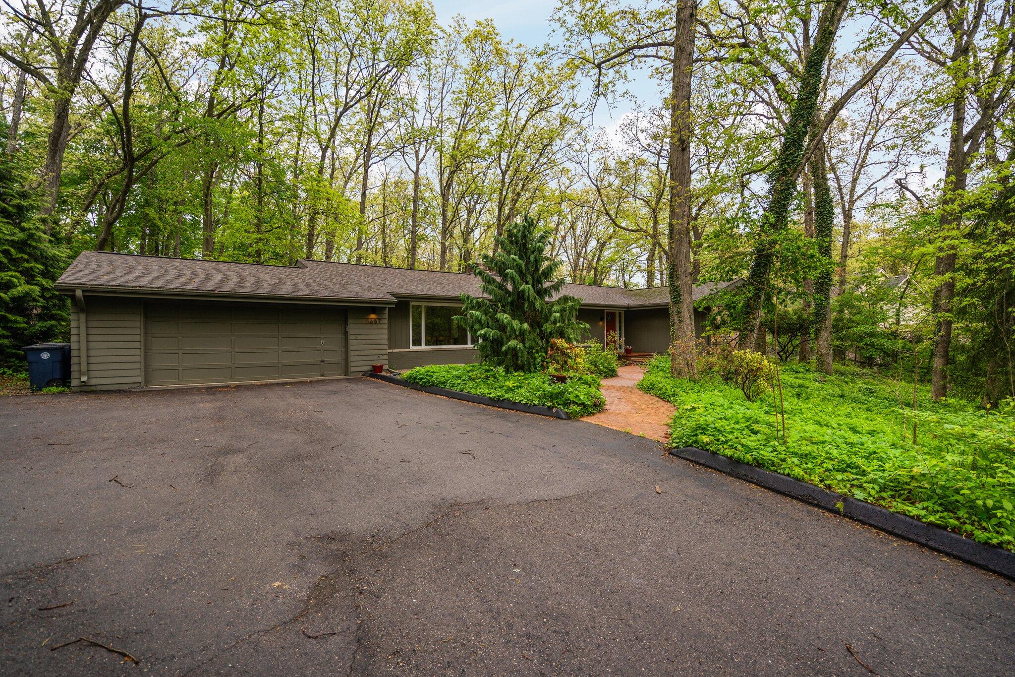 1657 Glenwood Road