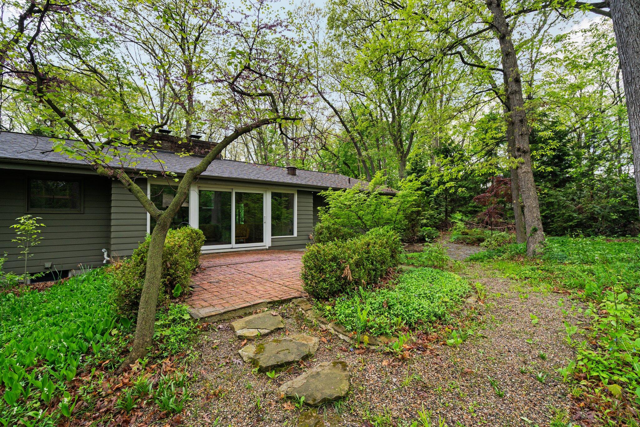 1657 Glenwood Road