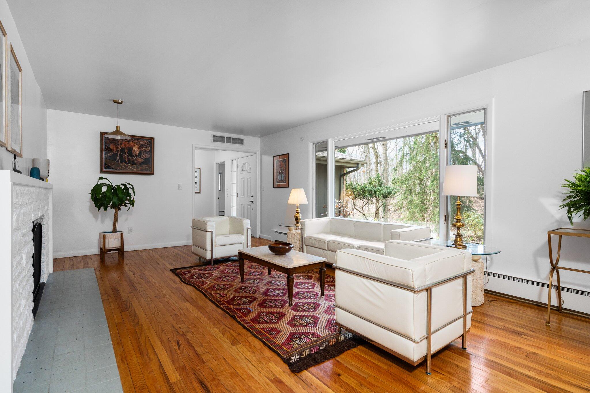 1657 Glenwood Road