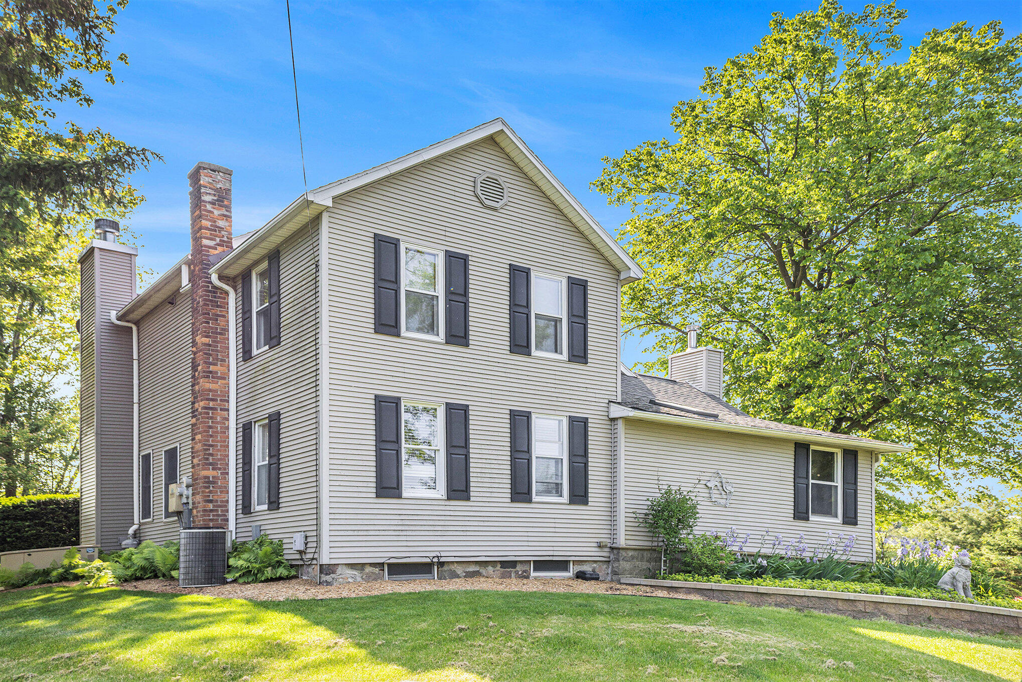 5700 Dexter Townhall Road