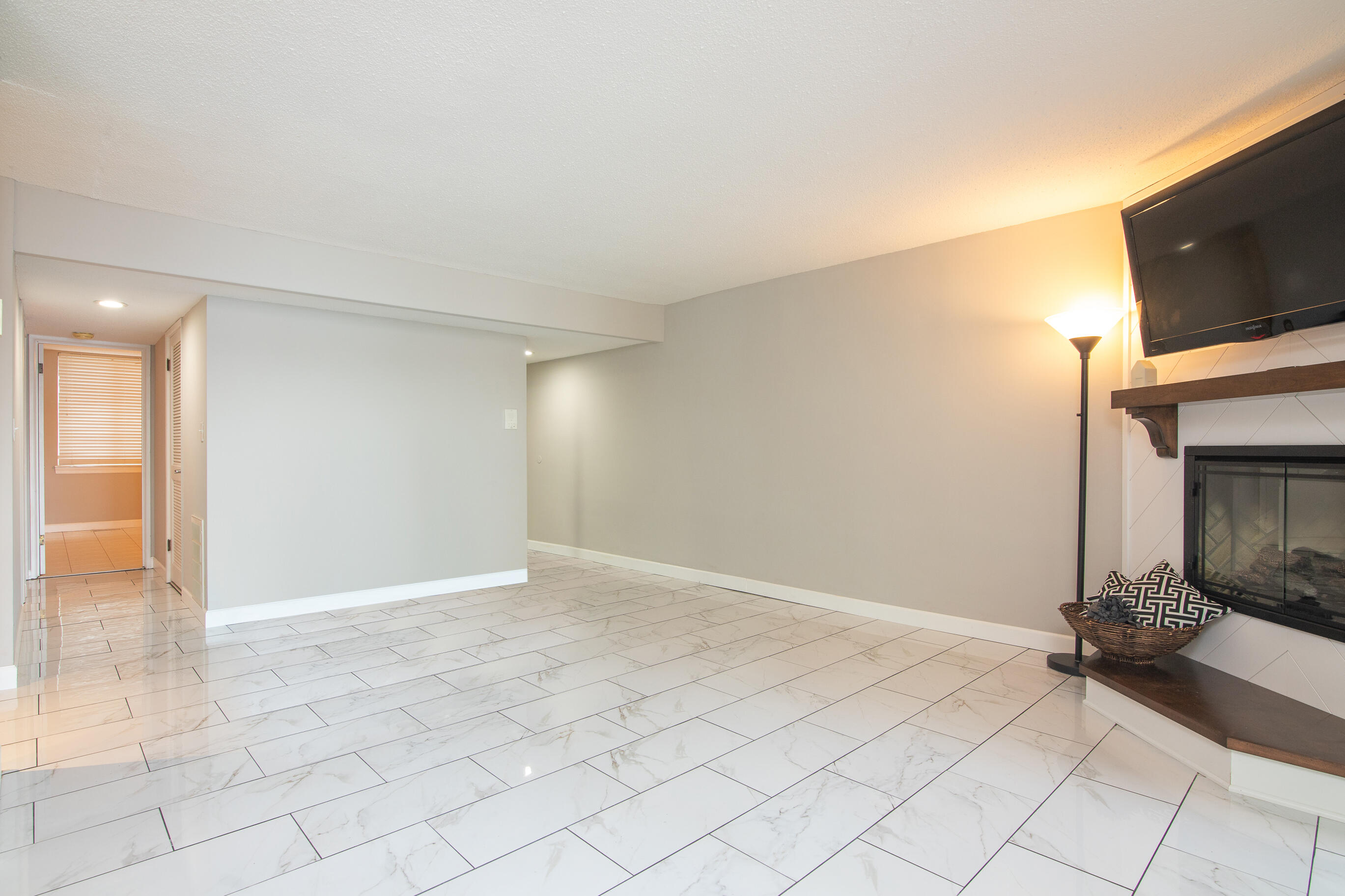 1740 Grove Road, 106