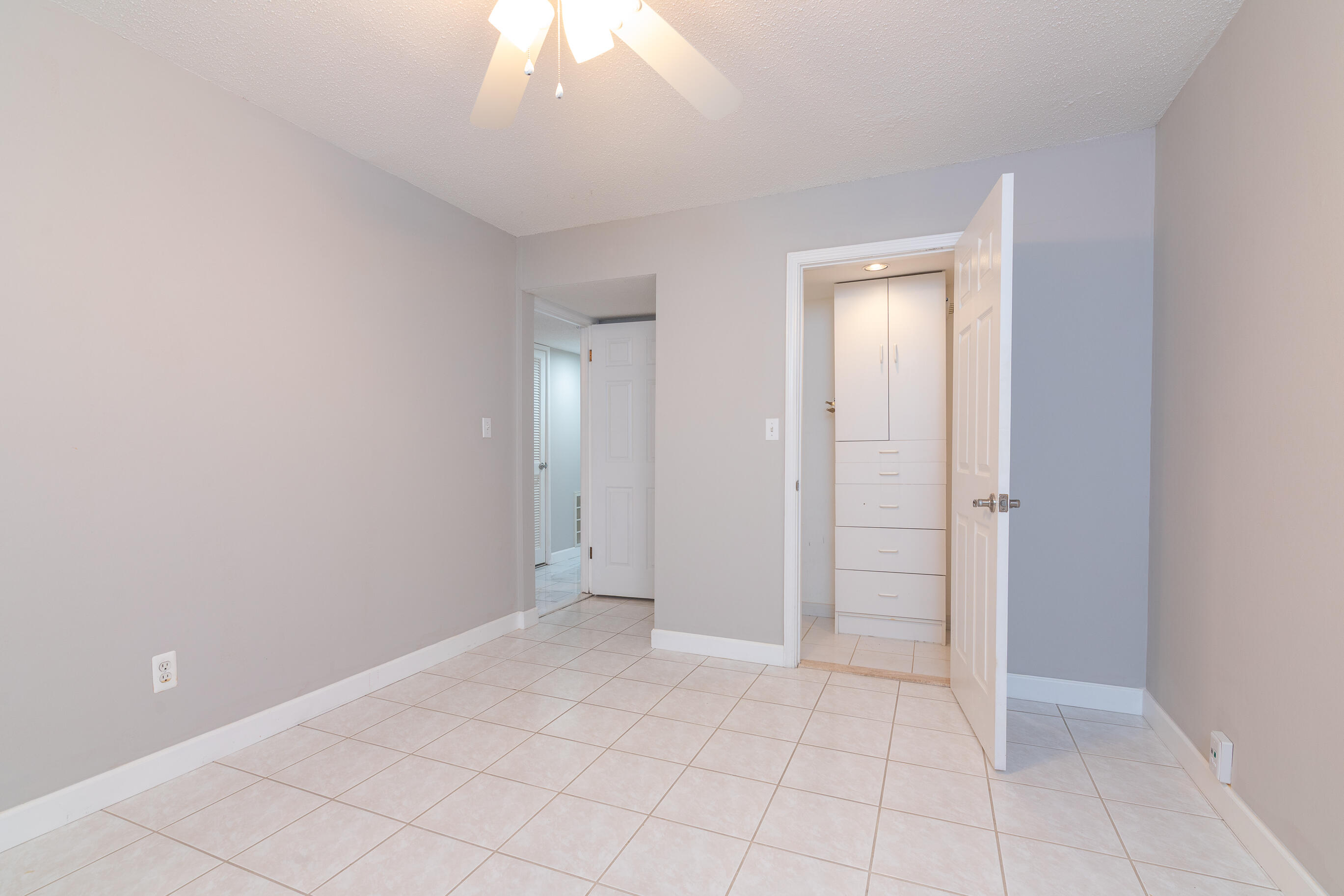 1740 Grove Road, 106