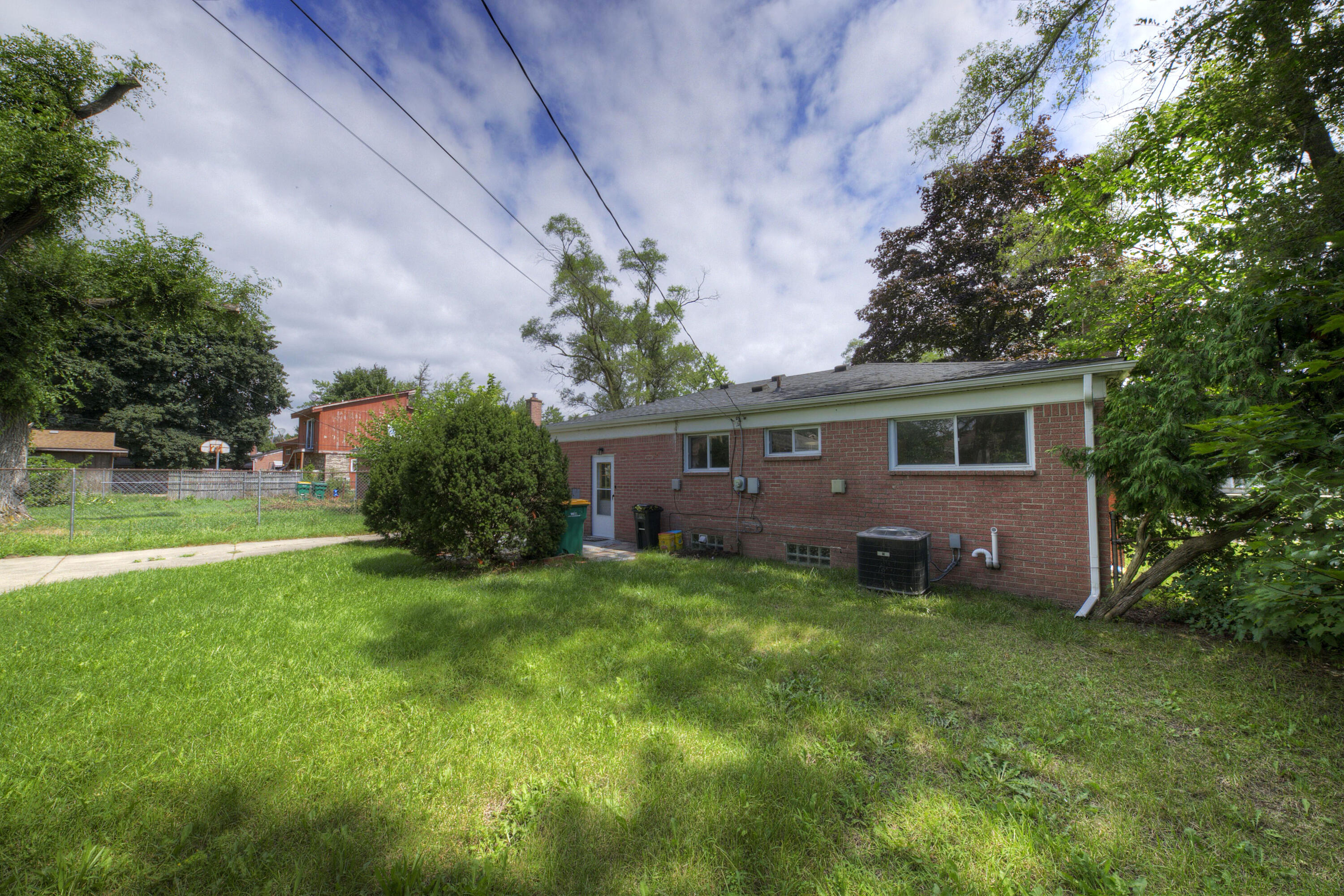 1098 Lori Street, Ypsilanti