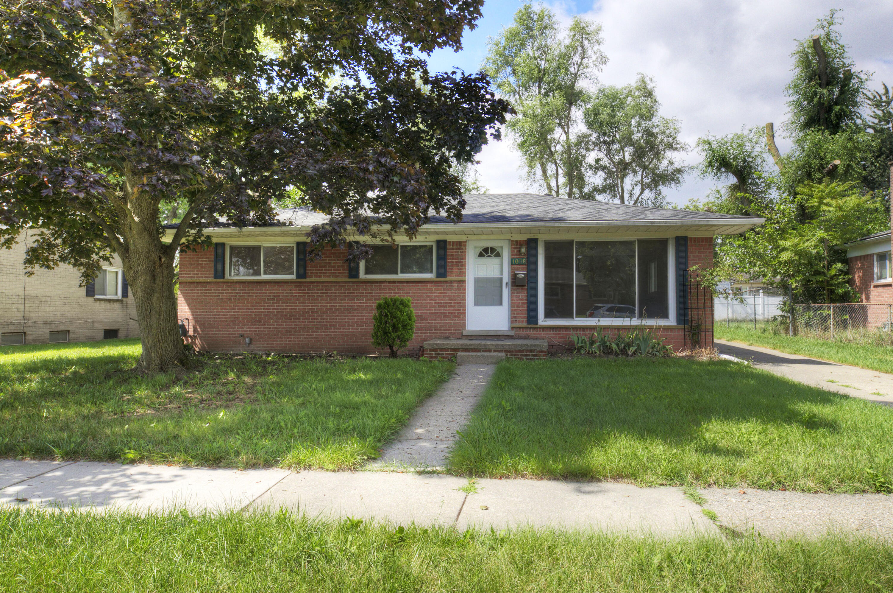 1098 Lori Street, Ypsilanti