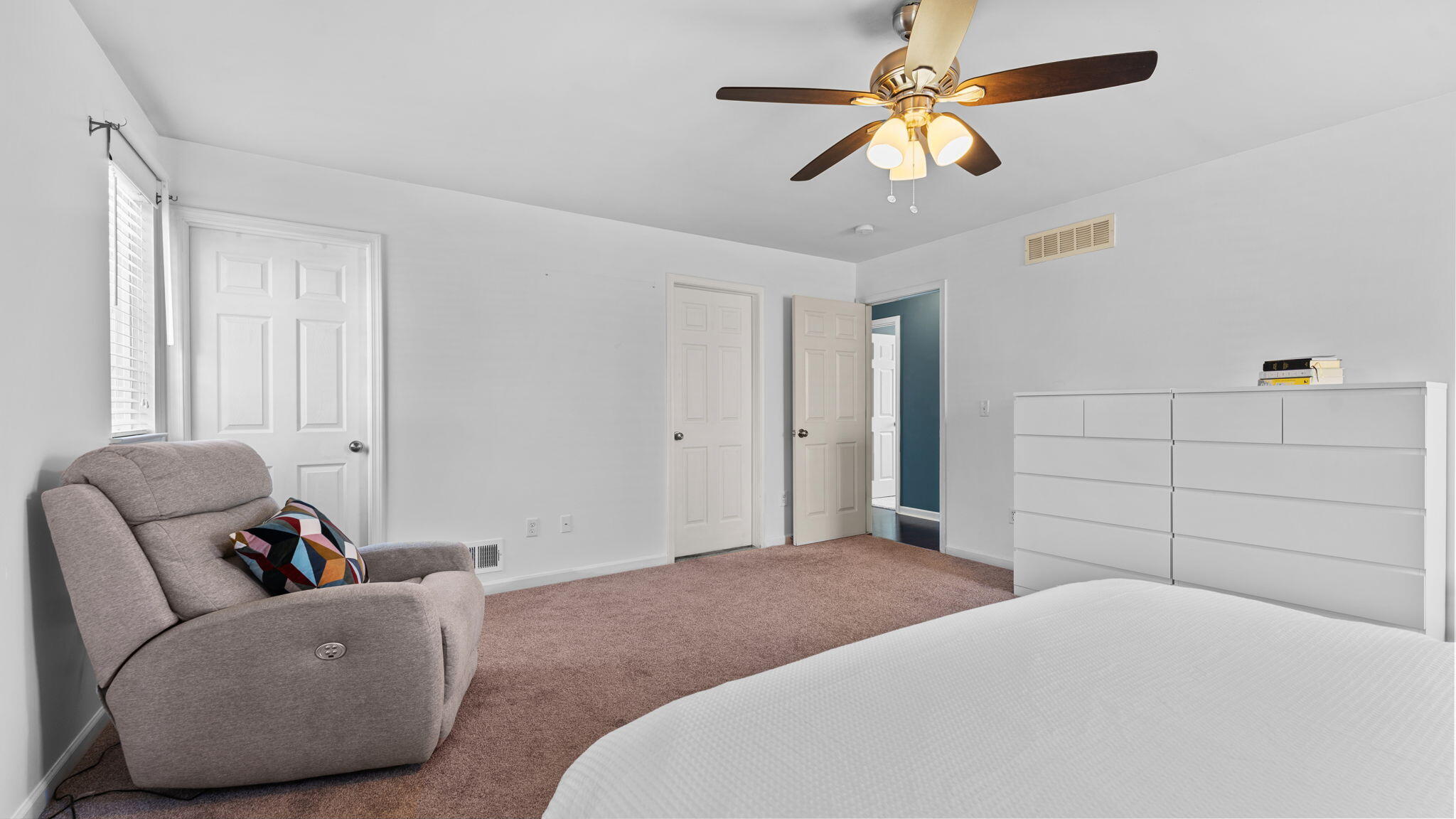 8842 Somerset Lane