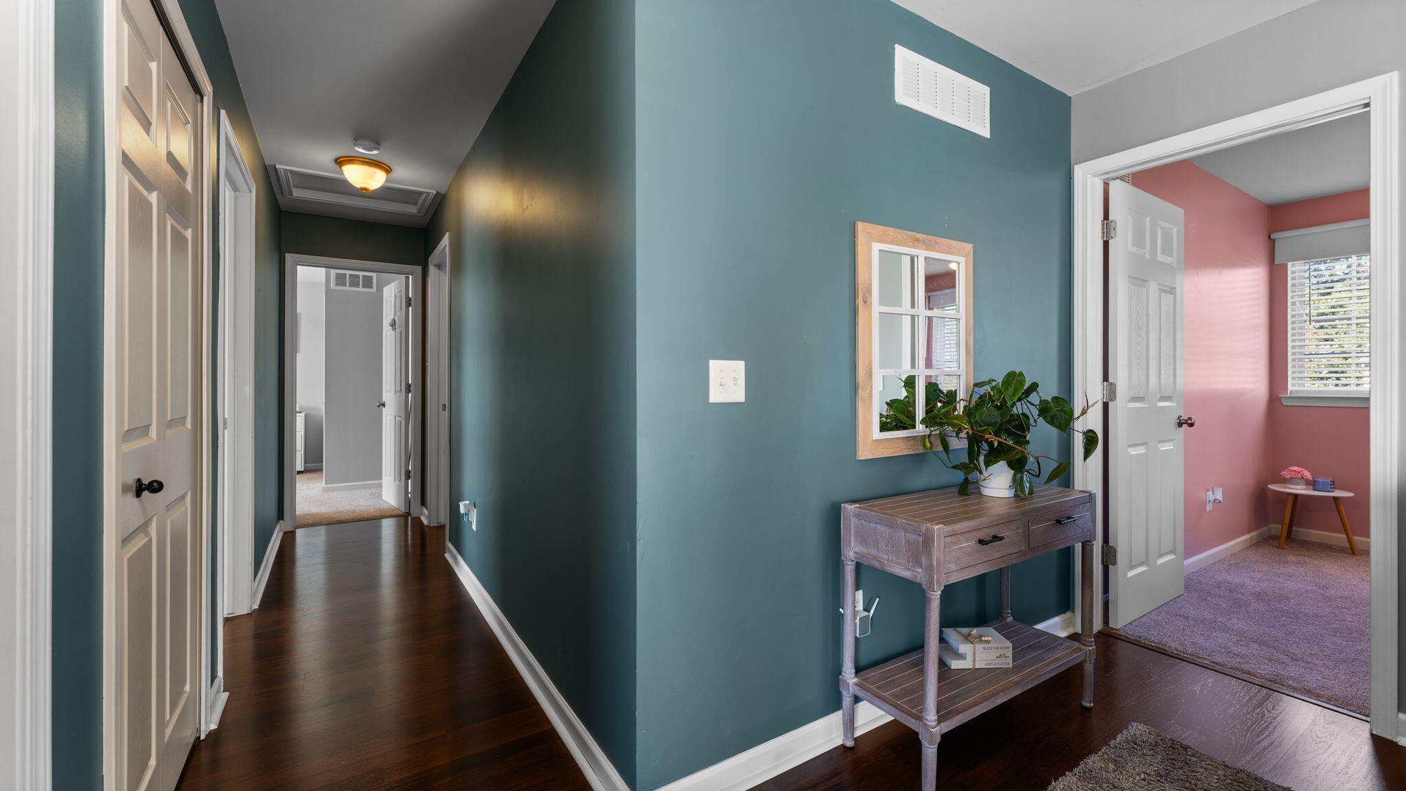 8842 Somerset Lane