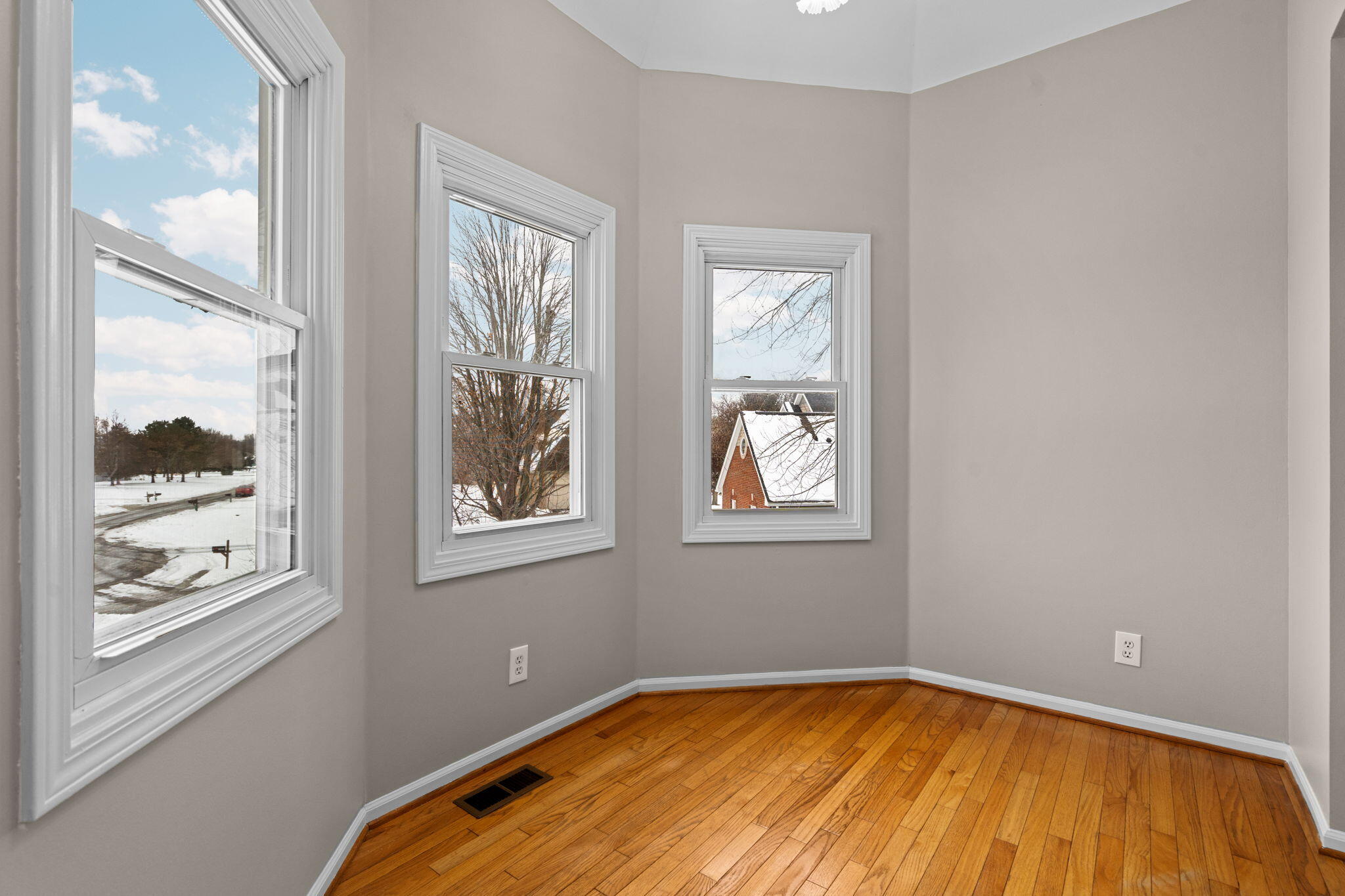 5971 Creekview Court