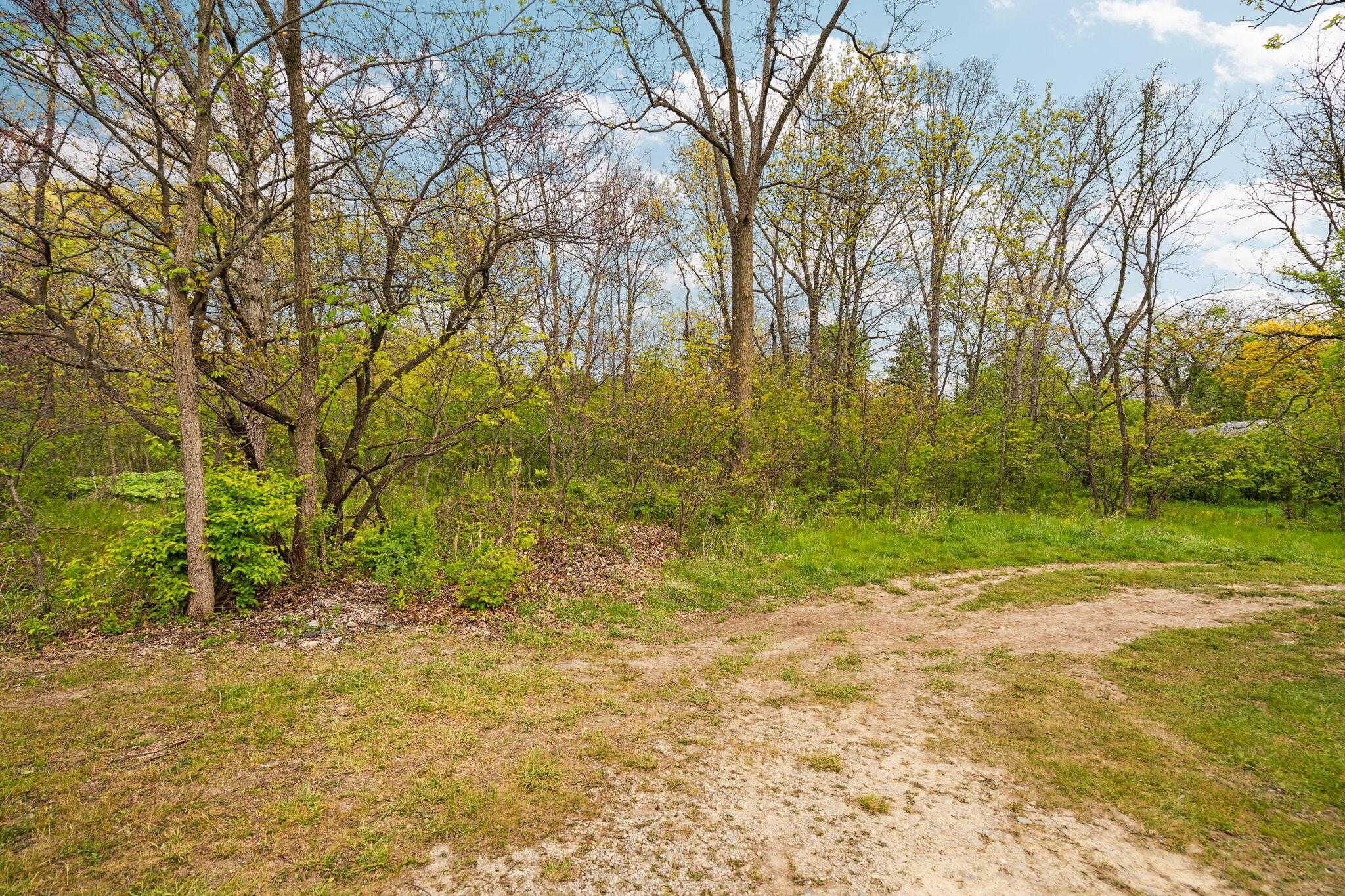 2203 Hickman Road