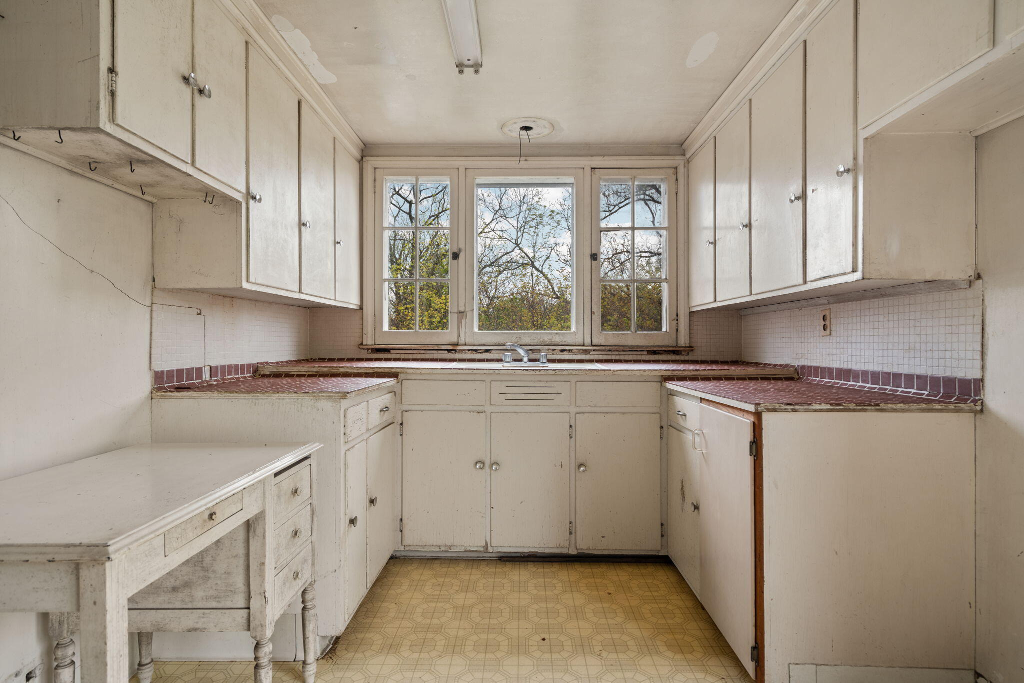 2203 Hickman Road