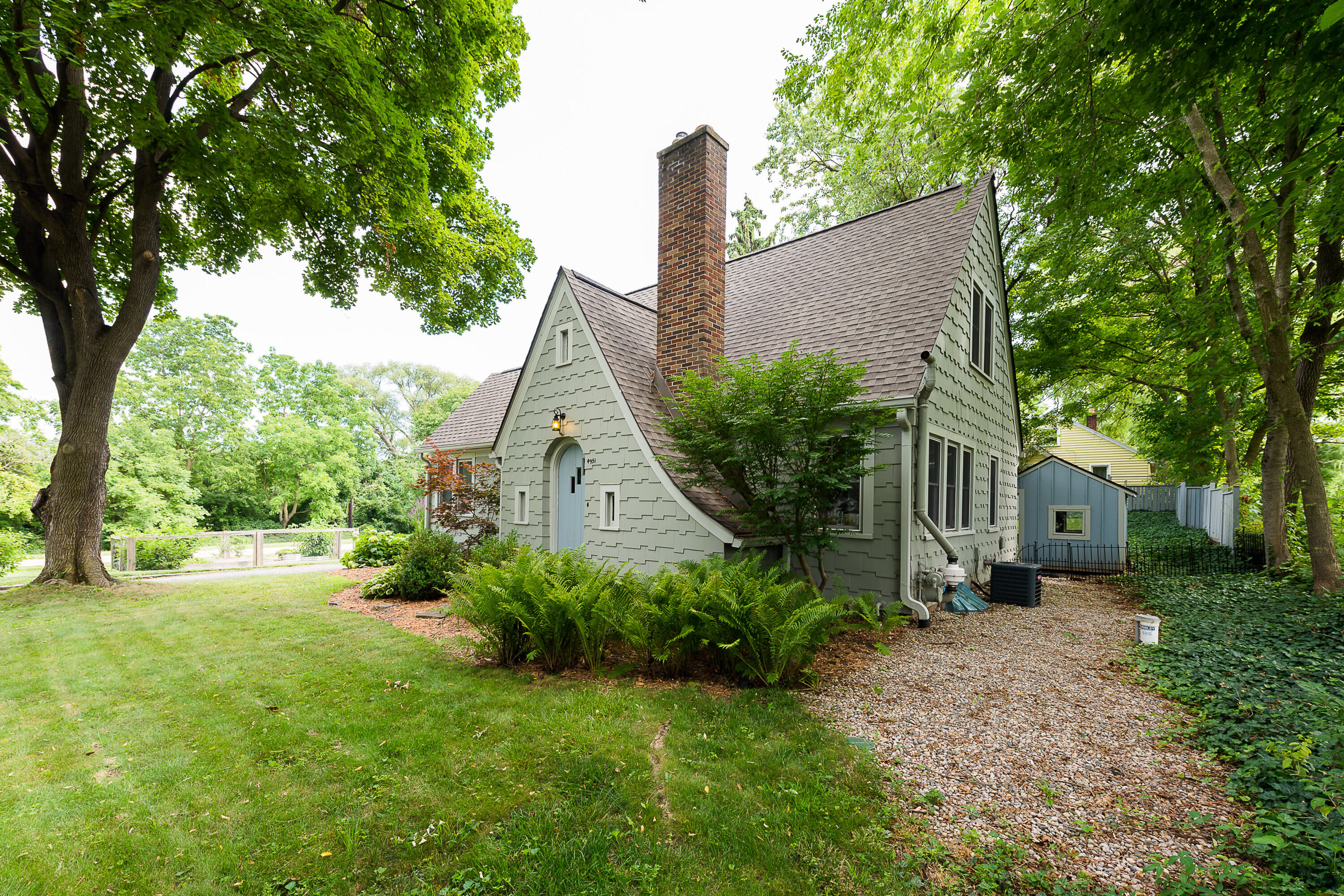 4951 W Liberty Road