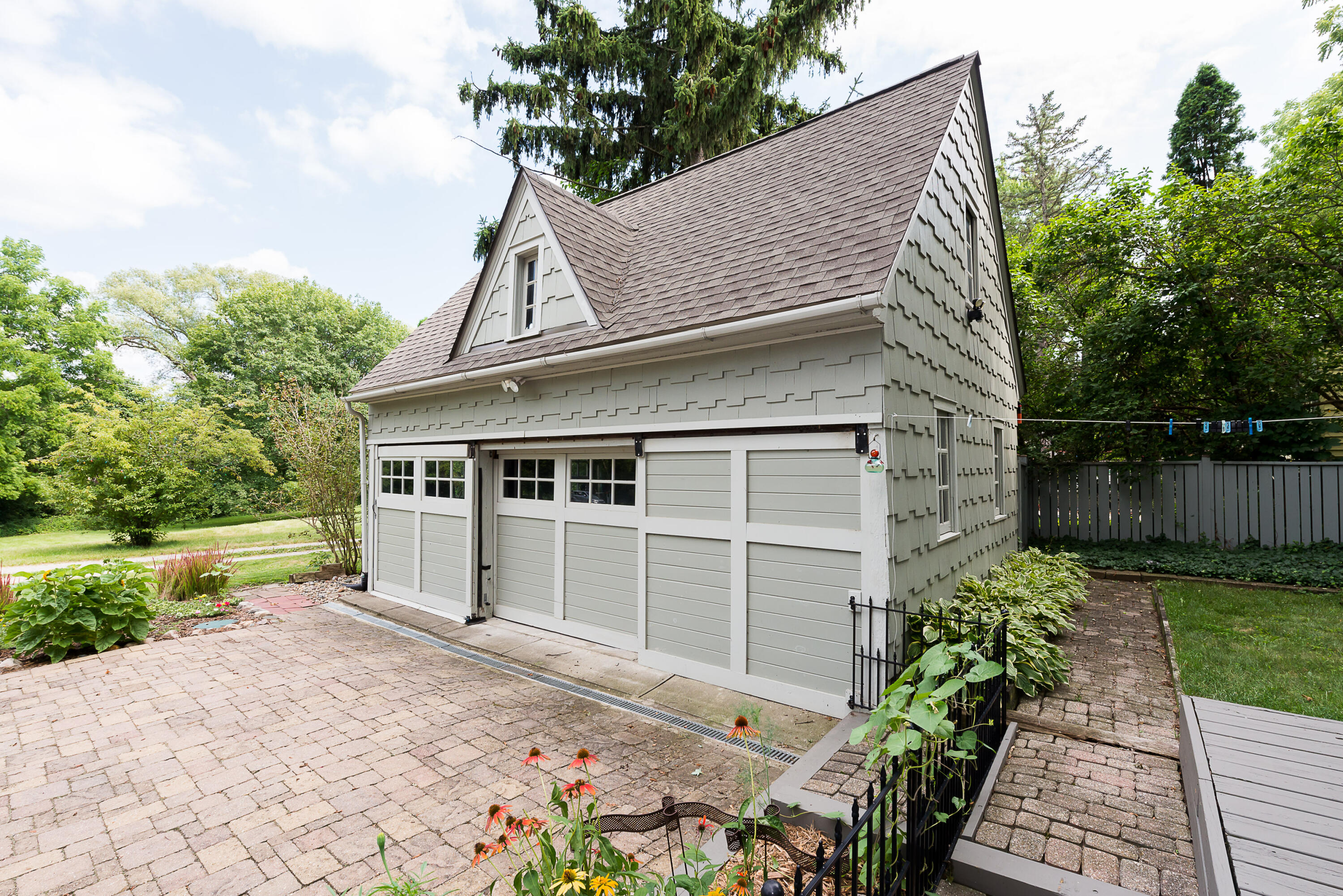 4951 W Liberty Road