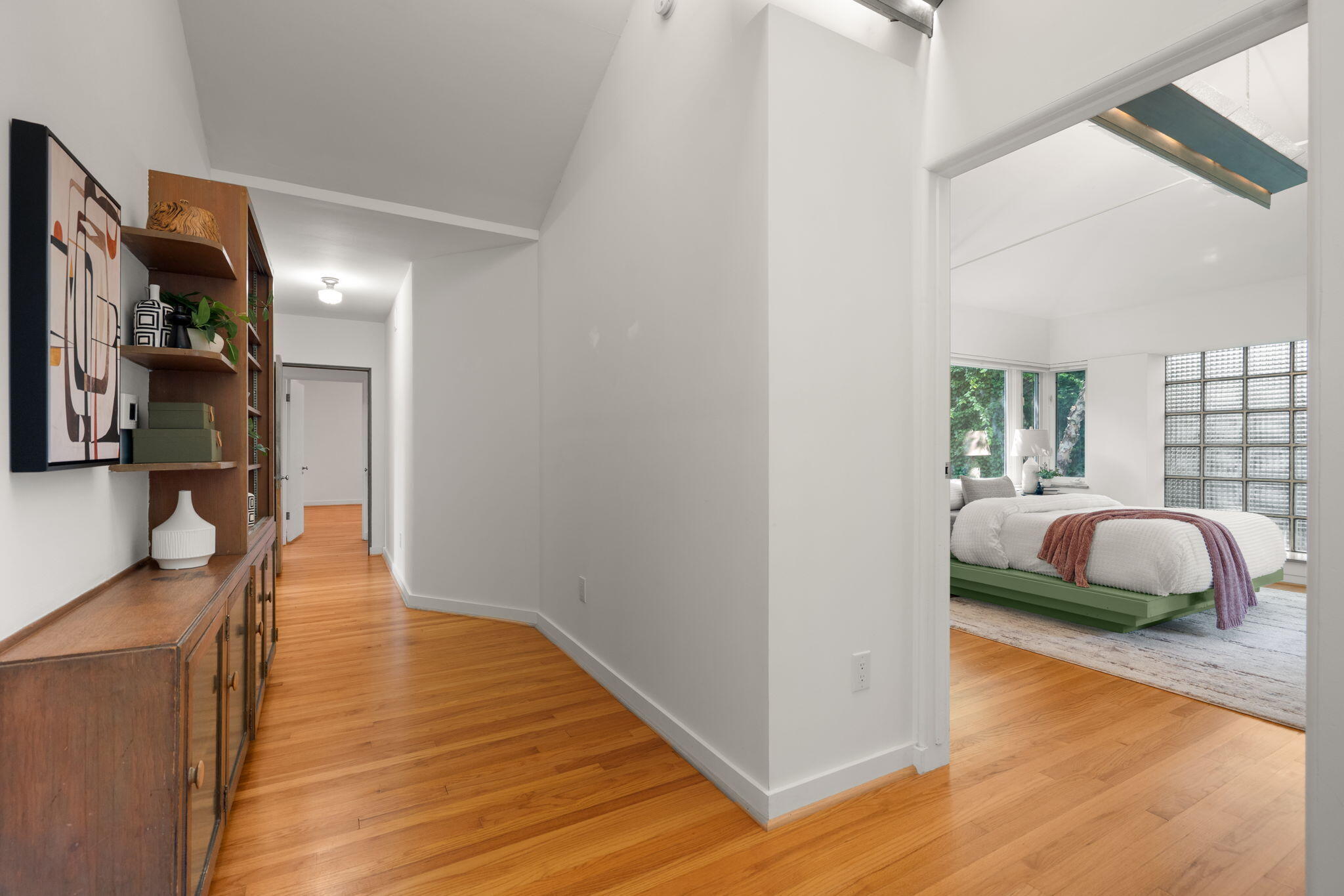 517-515 Oswego Street