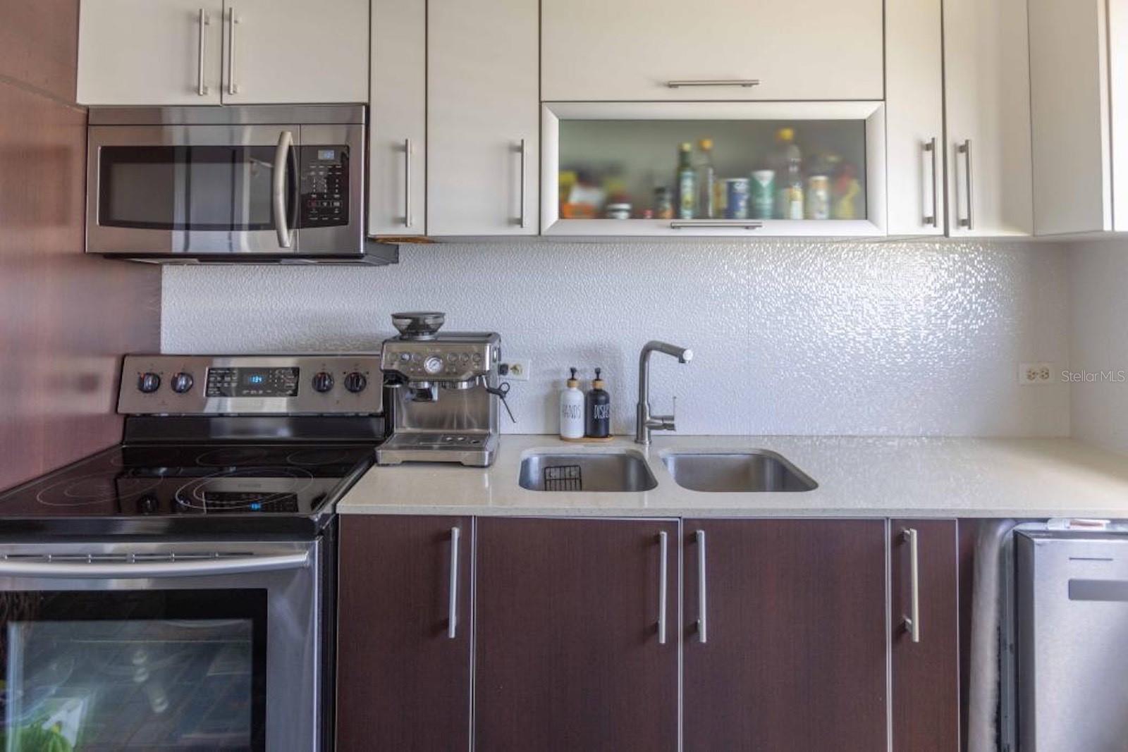 2306 CALLE LAUREL #APT 11B