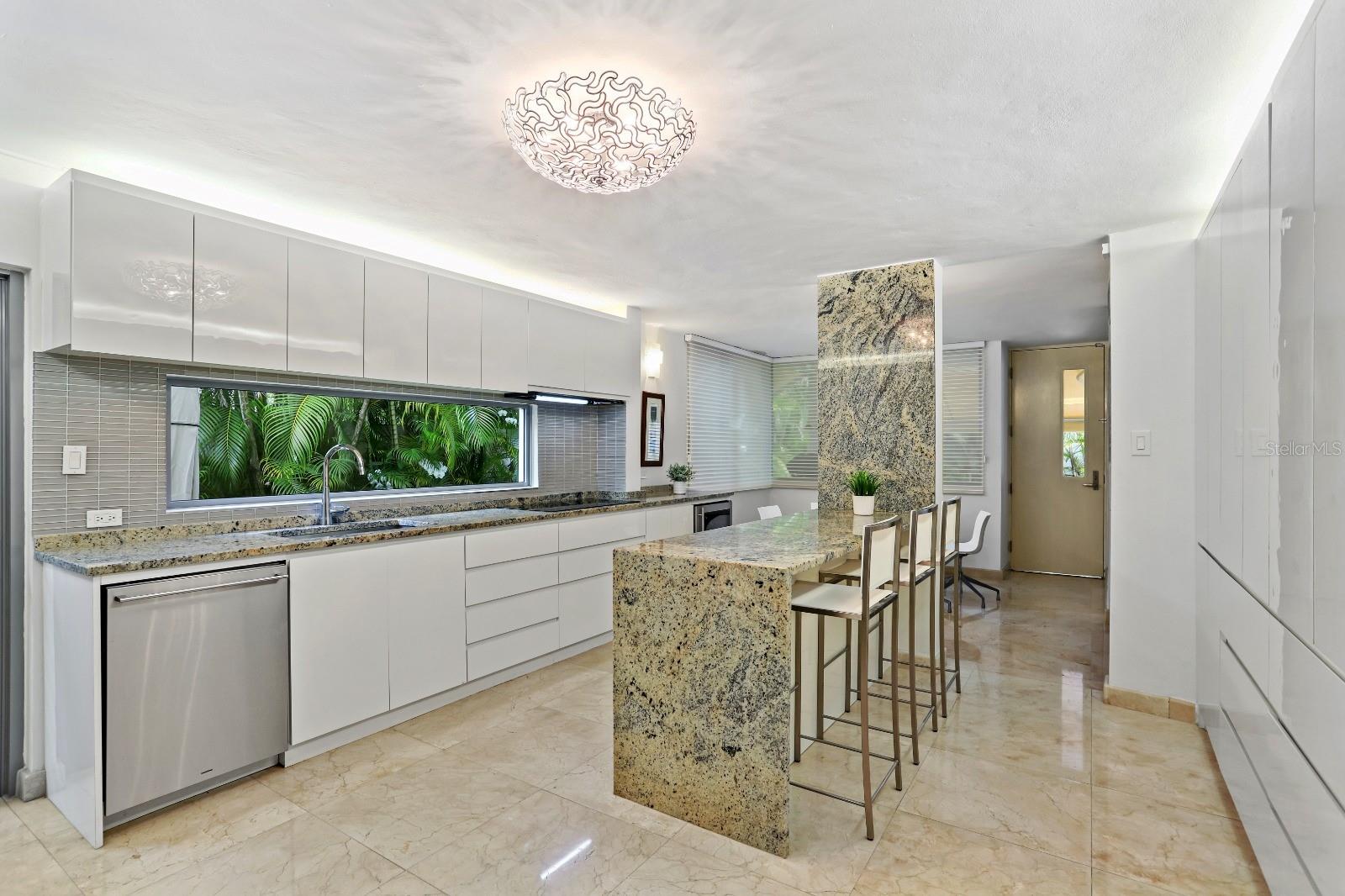 K-8 TERRACE ST., GARDEN HILLS