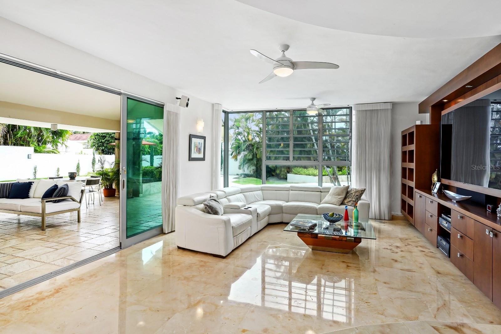 K-8 TERRACE ST., GARDEN HILLS