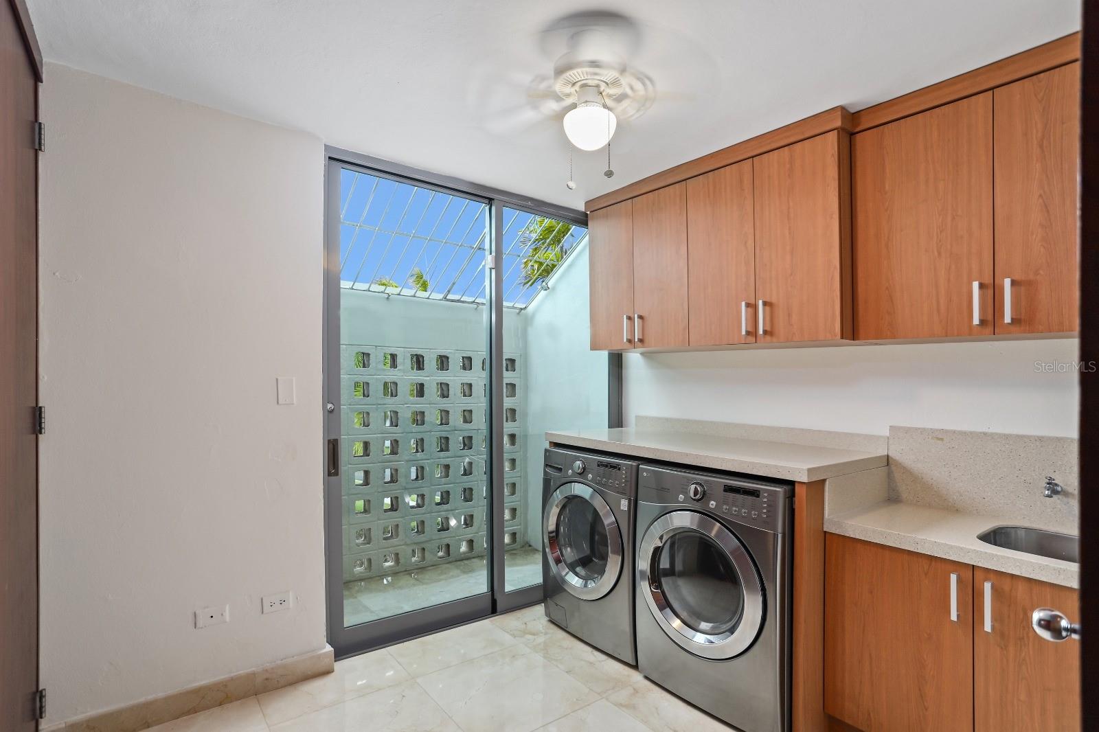 K-8 TERRACE ST., GARDEN HILLS