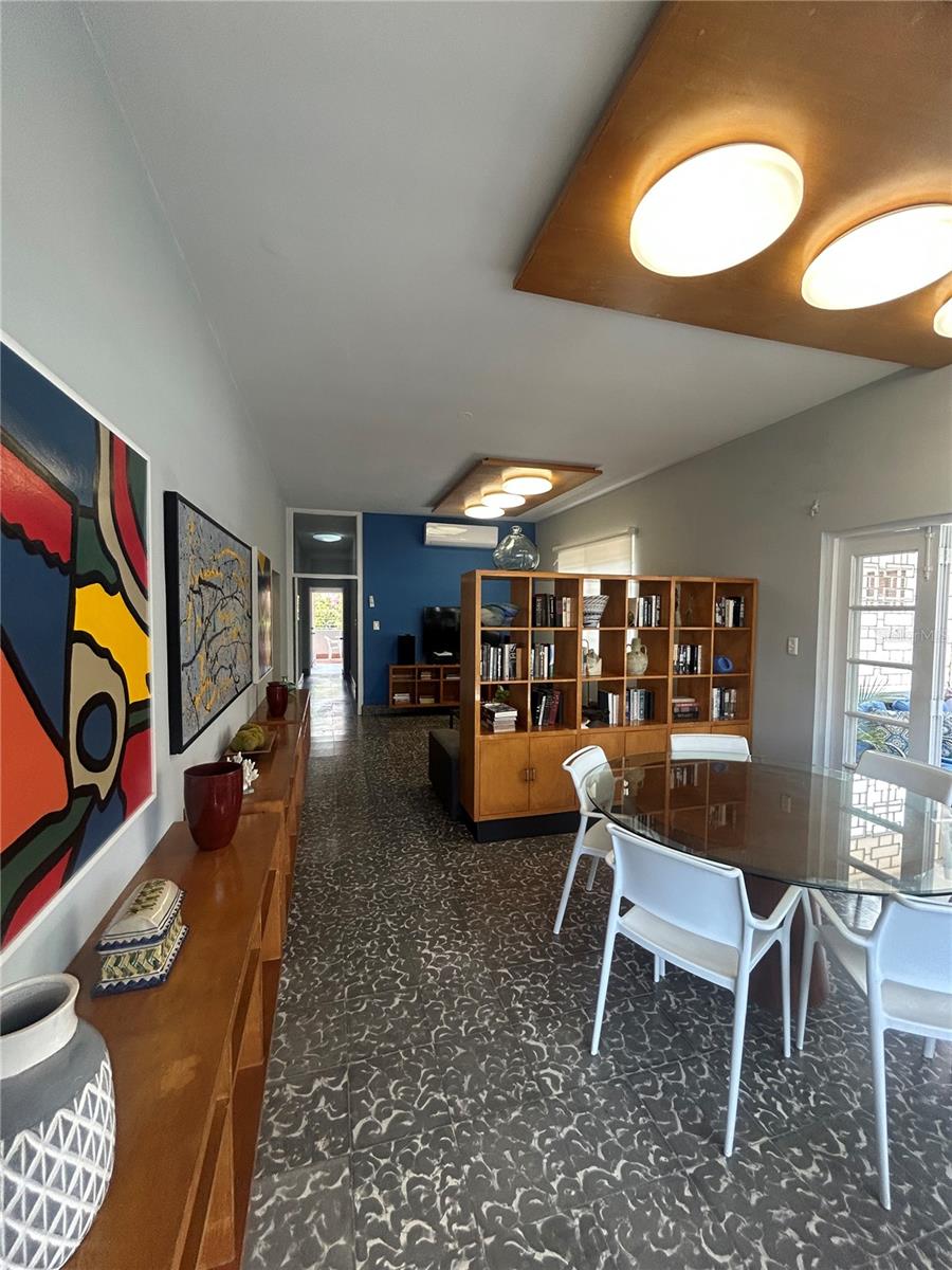 1510 CALLE MIRSONIA