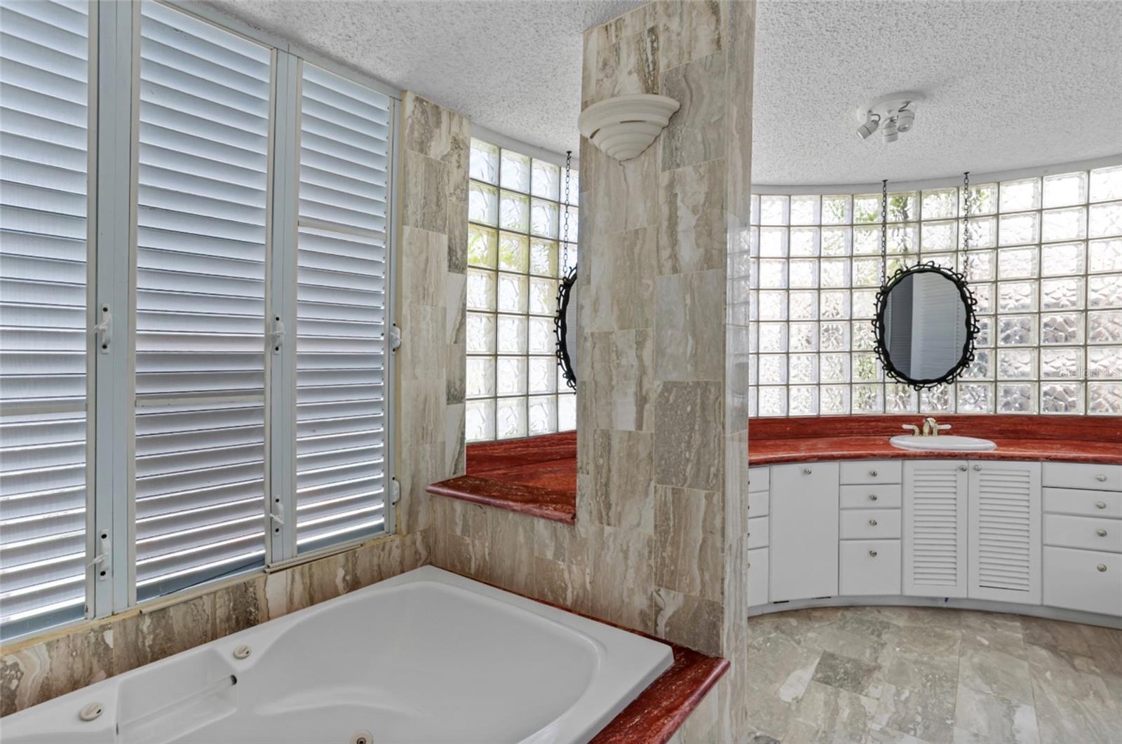 Calle Malaga E-17 VISTAMAR MARINA