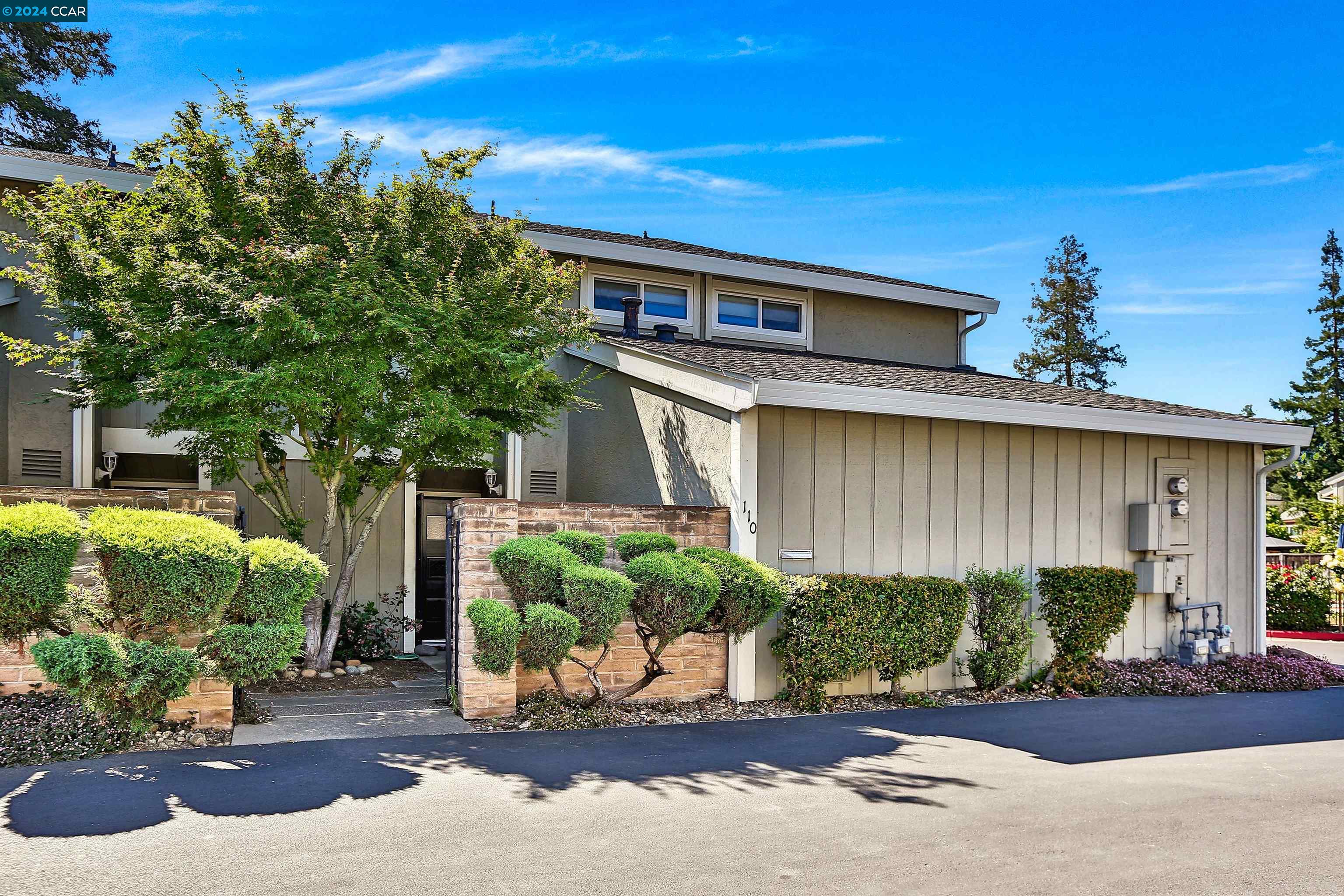 110 Summerwood Pl