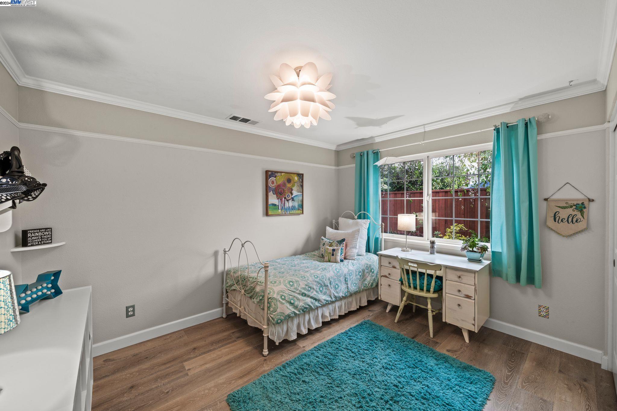 3299 Runnymede Ct