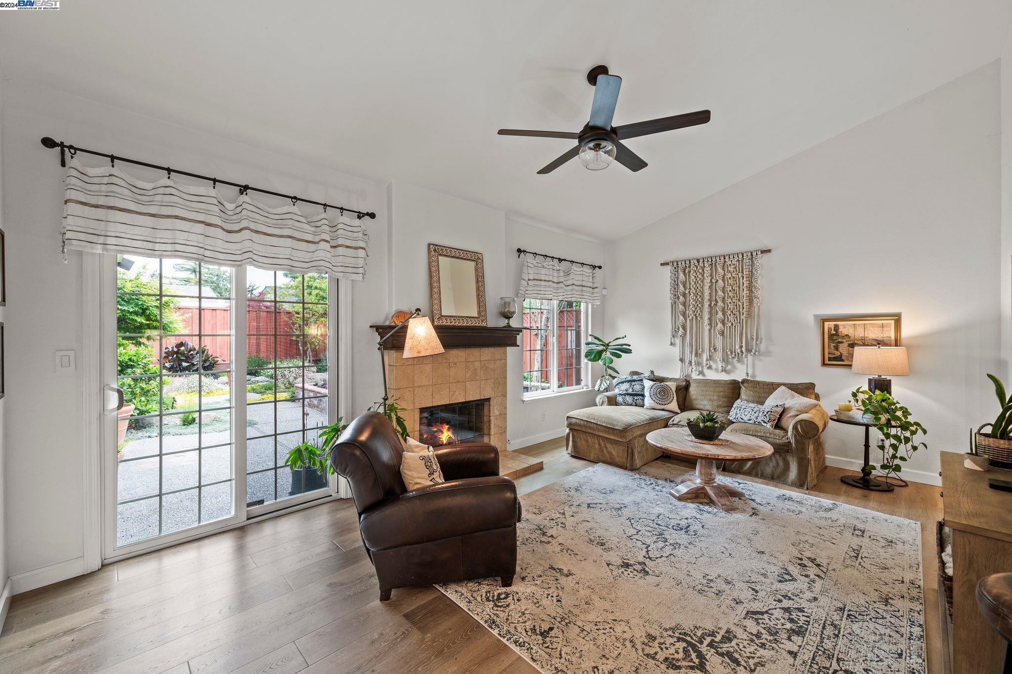 3299 Runnymede Ct