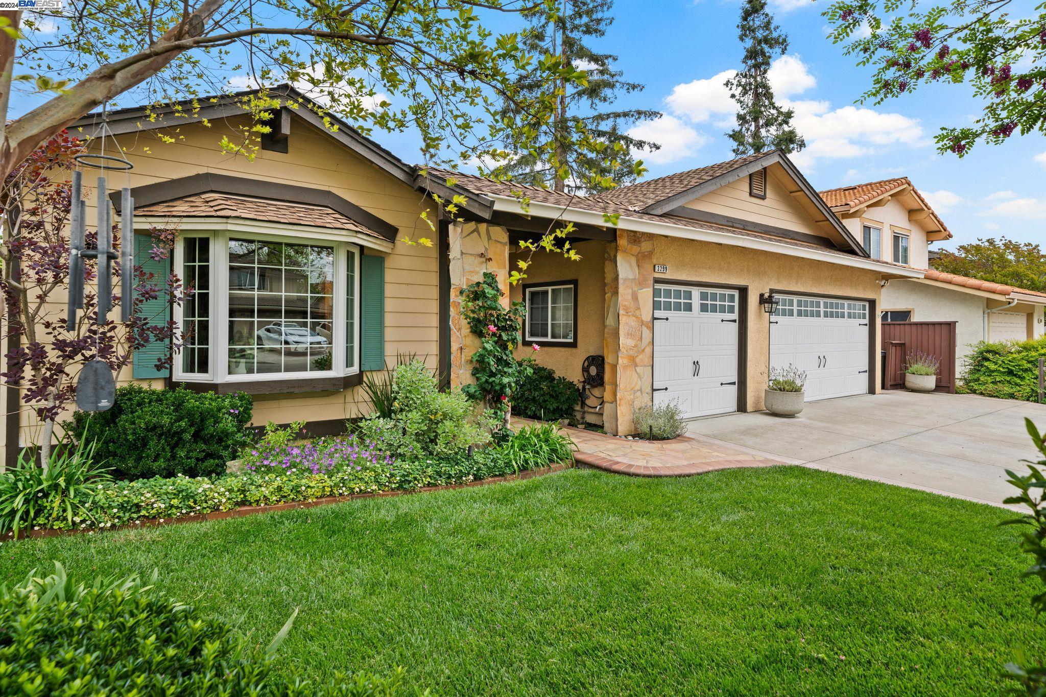 3299 Runnymede Ct