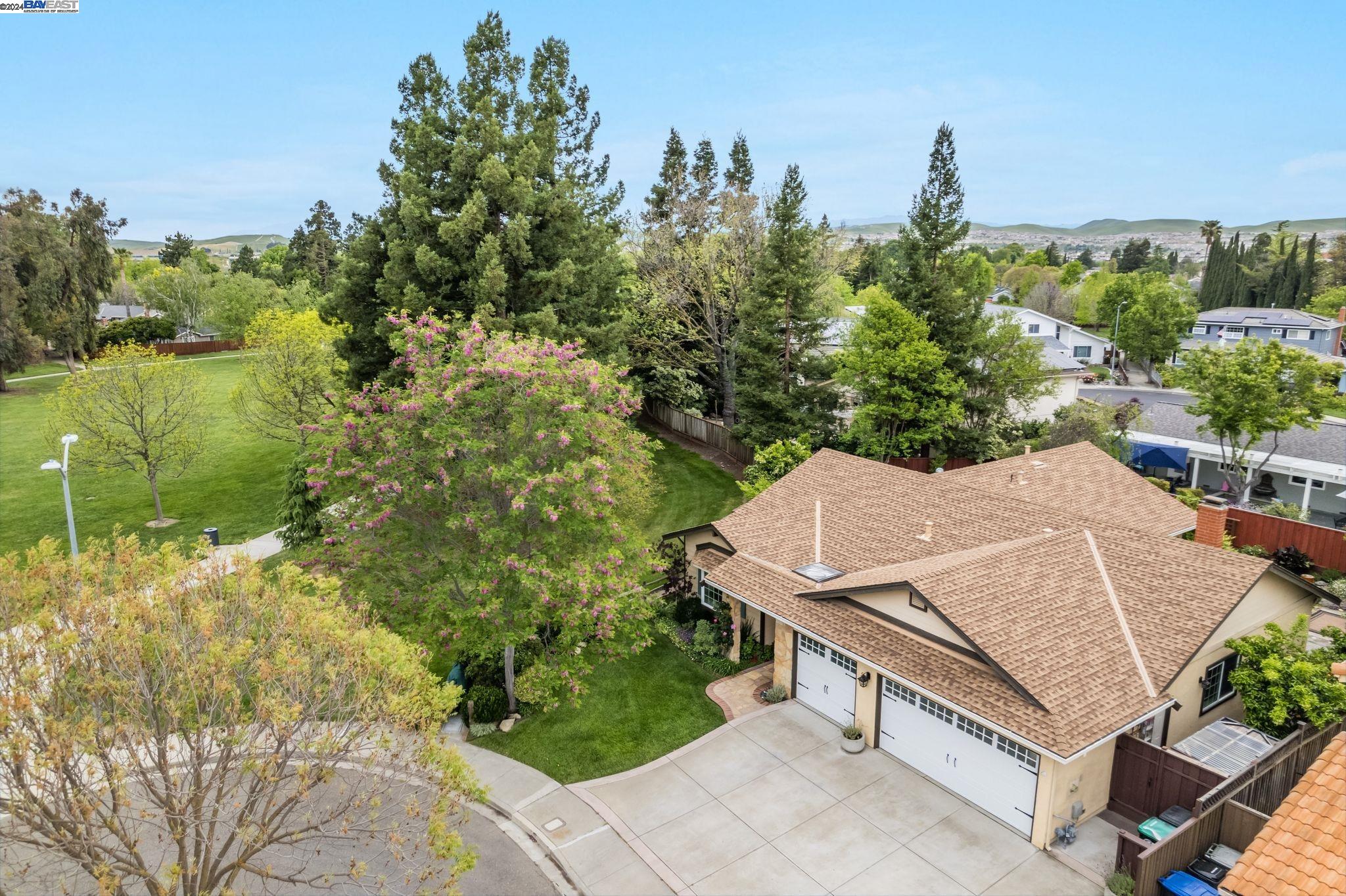 3299 Runnymede Ct