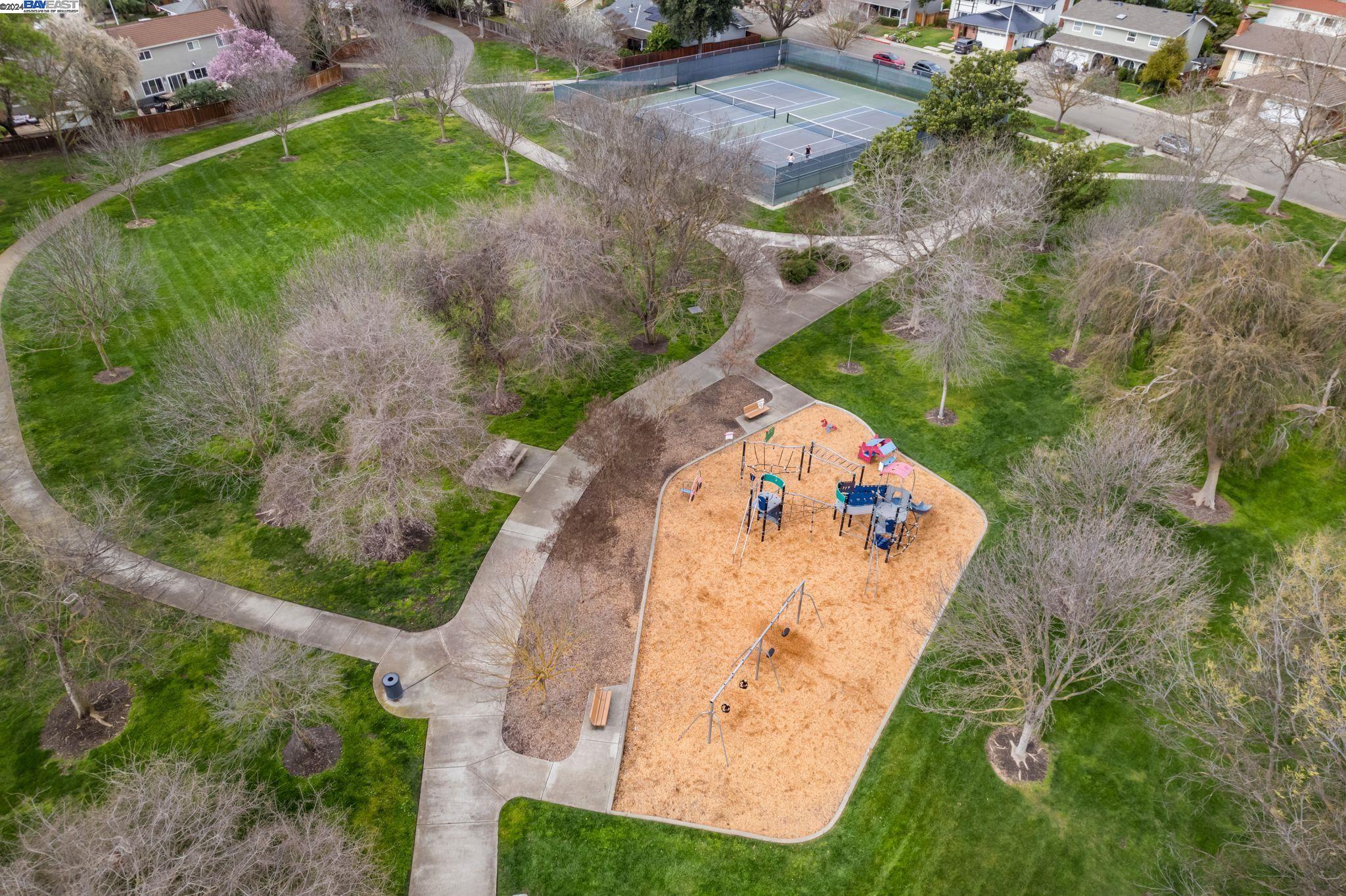 4095 Suffolk Way