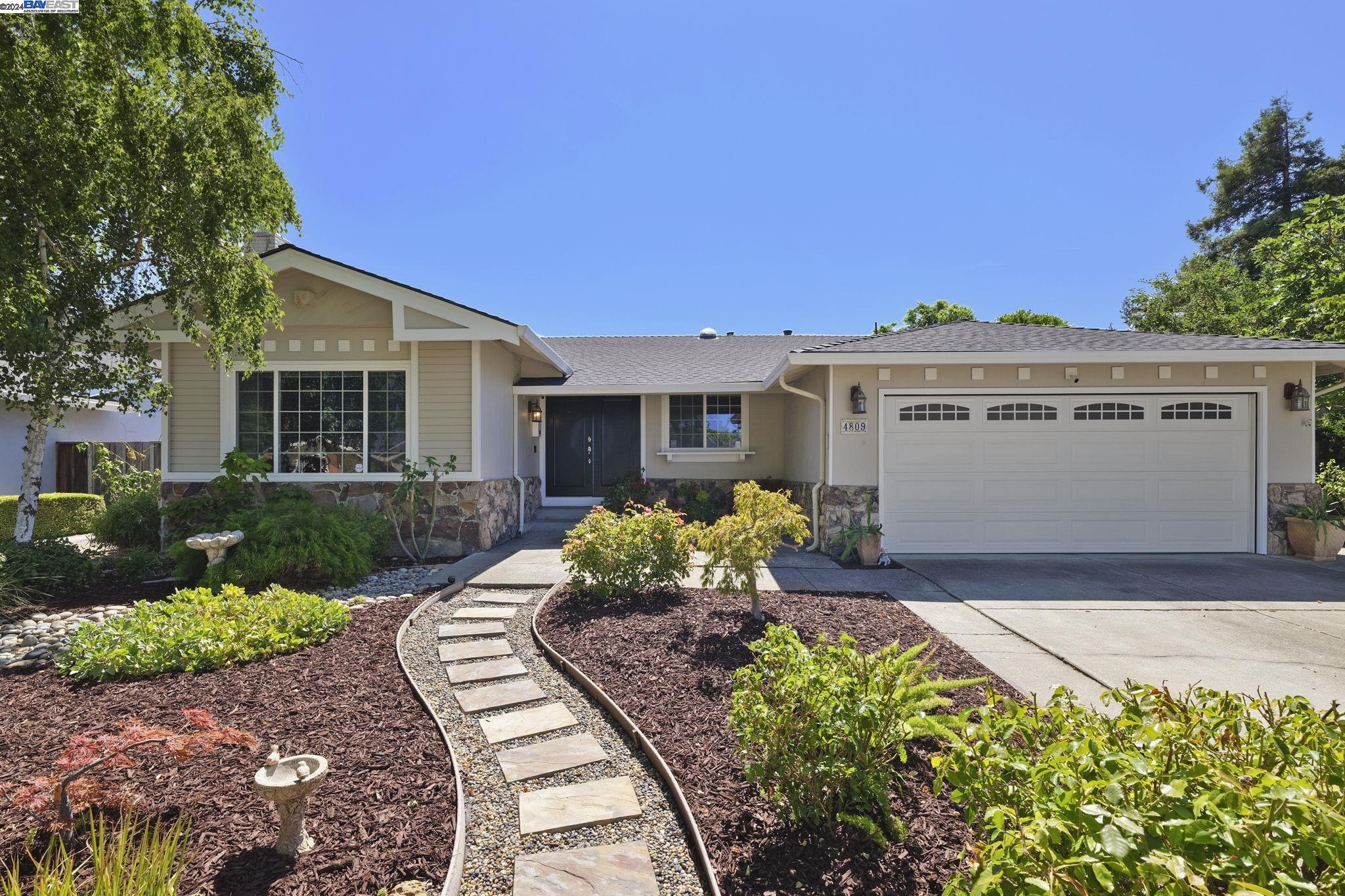 4809 Windermere Dr