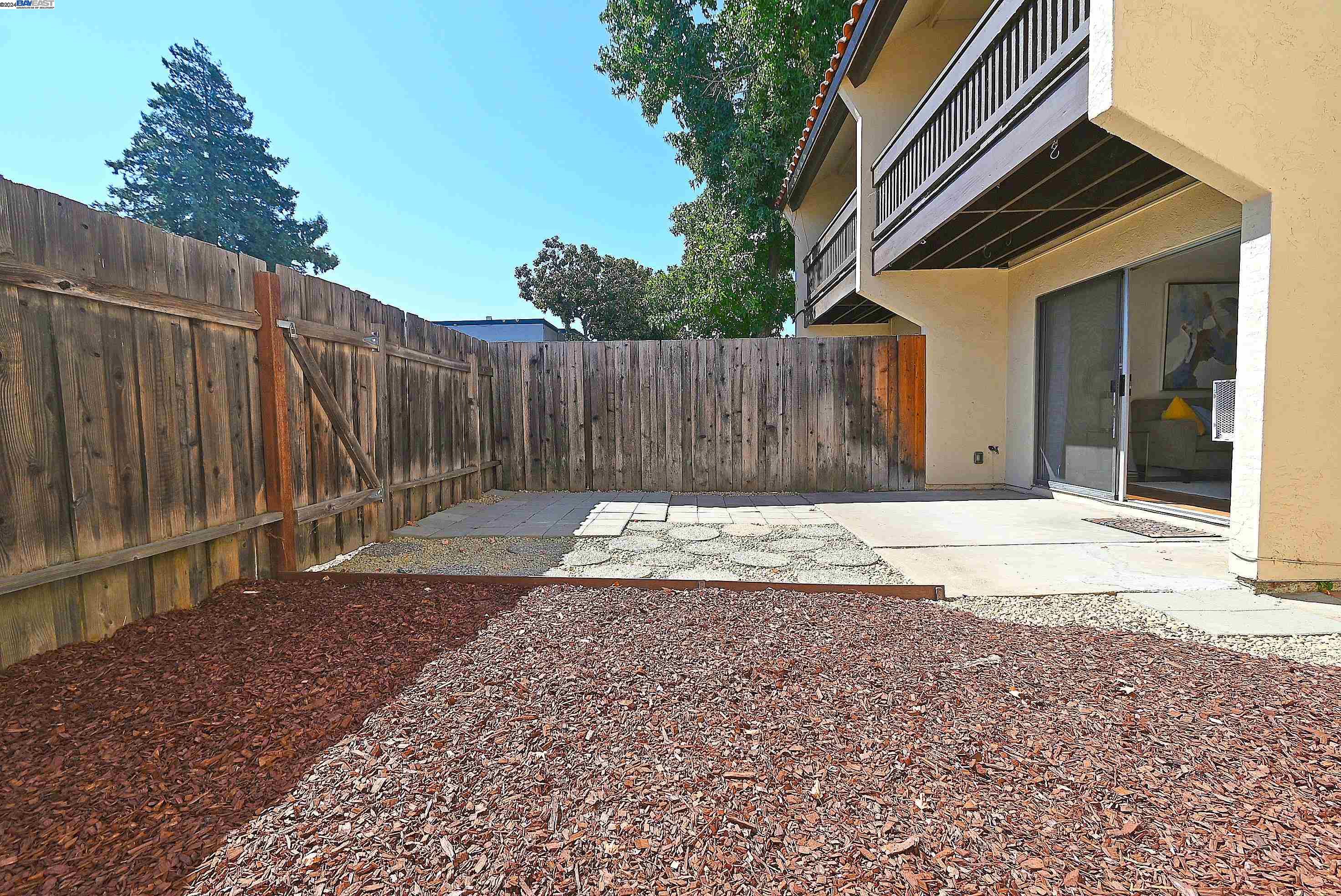 975 Murrieta Blvd # 25