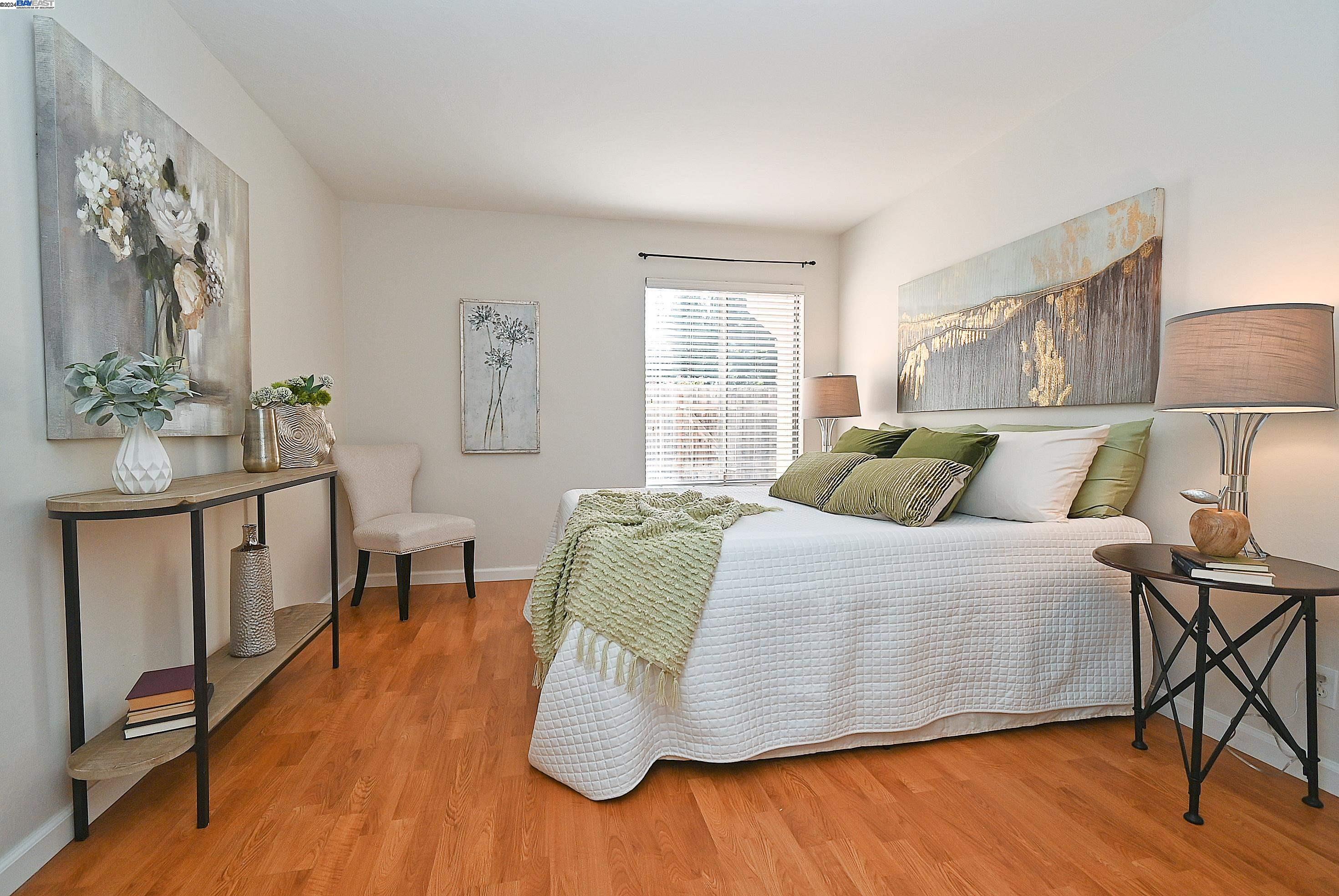 975 Murrieta Blvd # 25