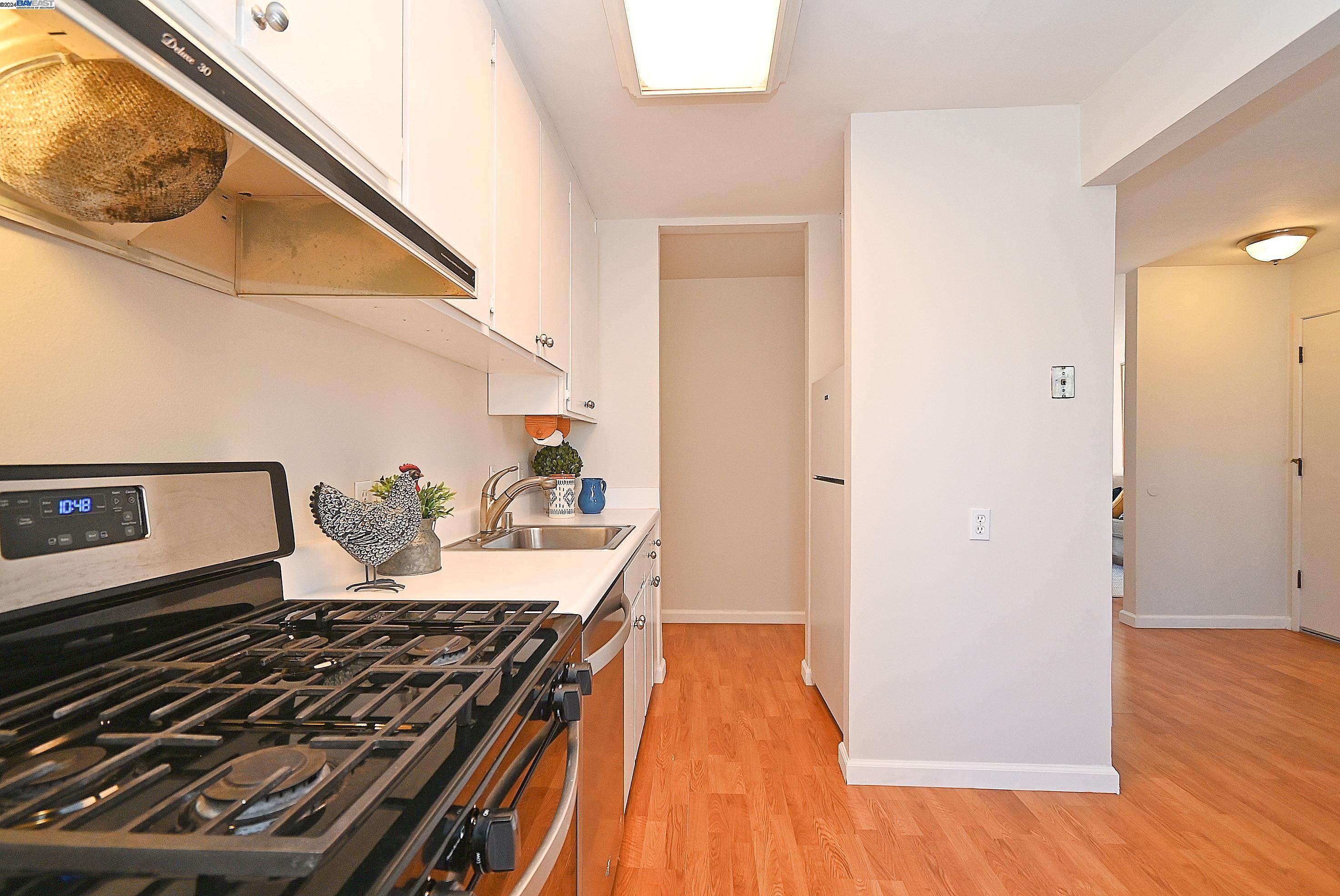975 Murrieta Blvd # 25