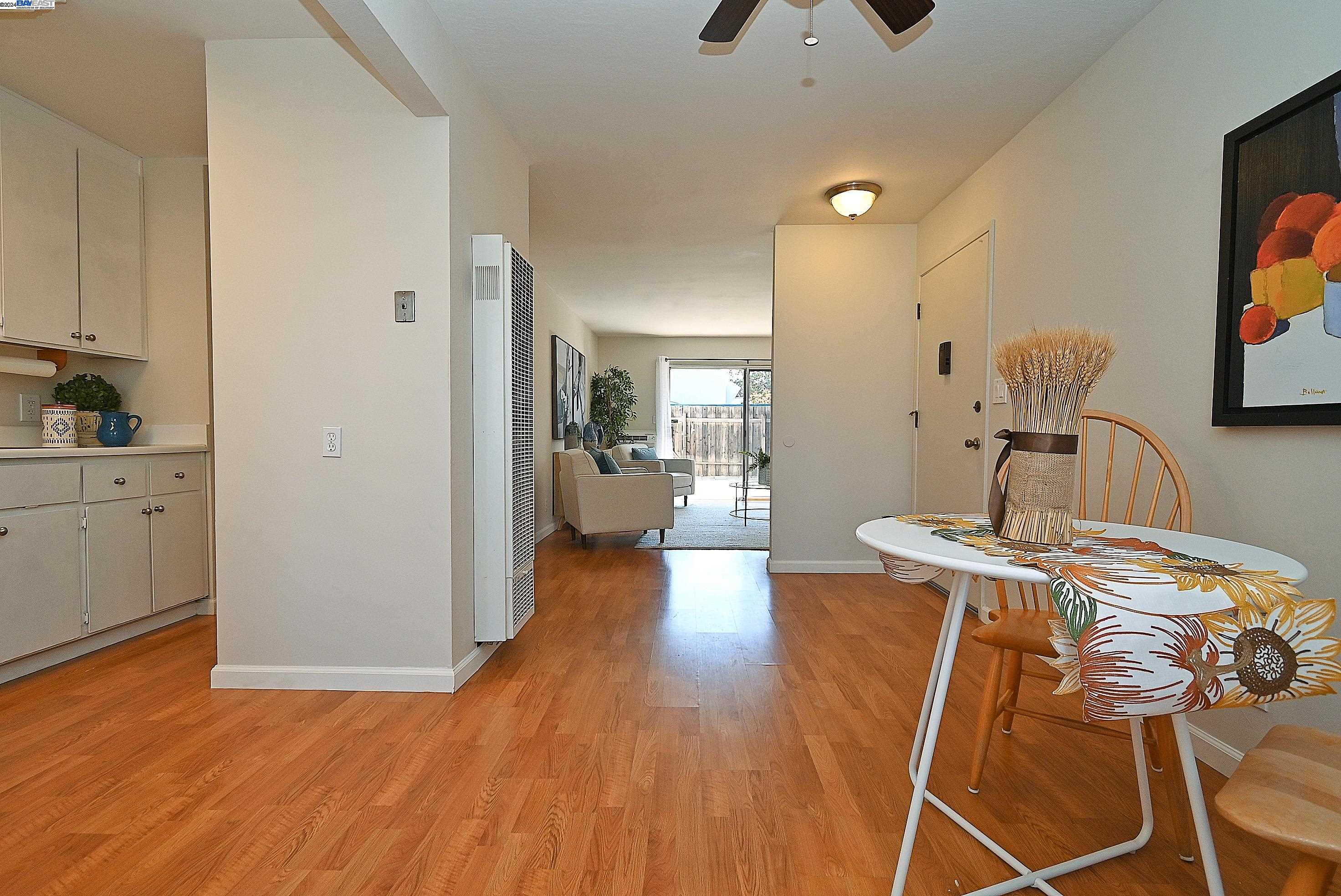 975 Murrieta Blvd # 25