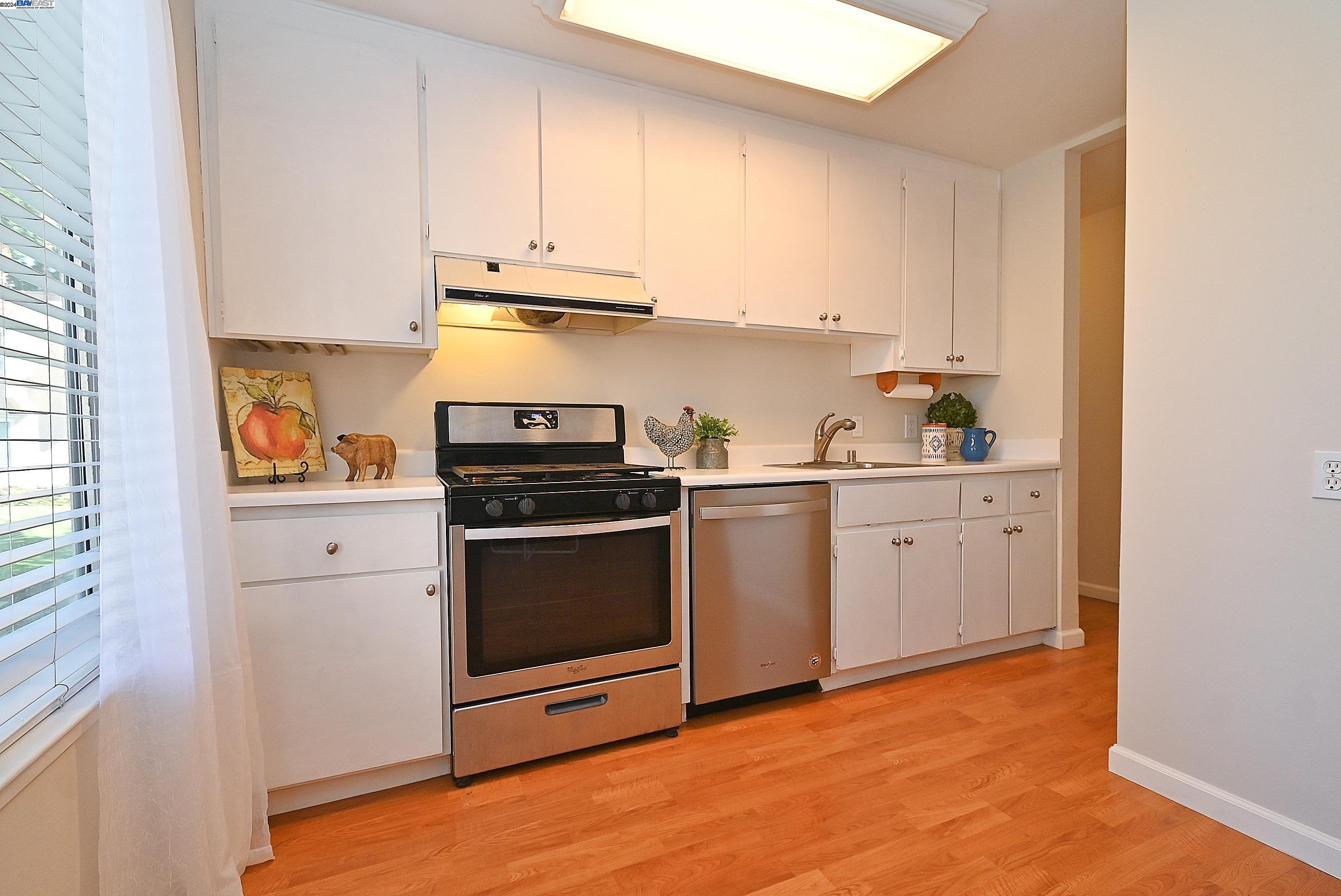 975 Murrieta Blvd # 25