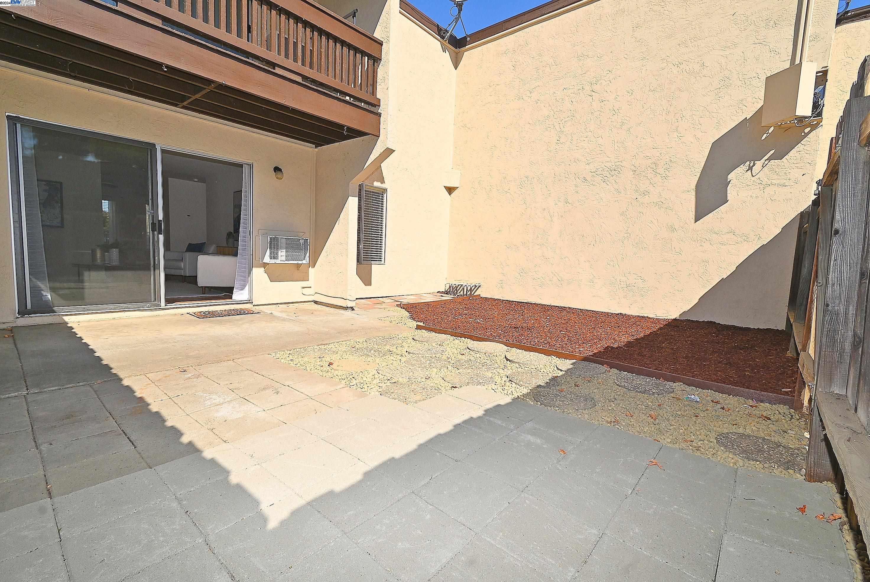 975 Murrieta Blvd # 25