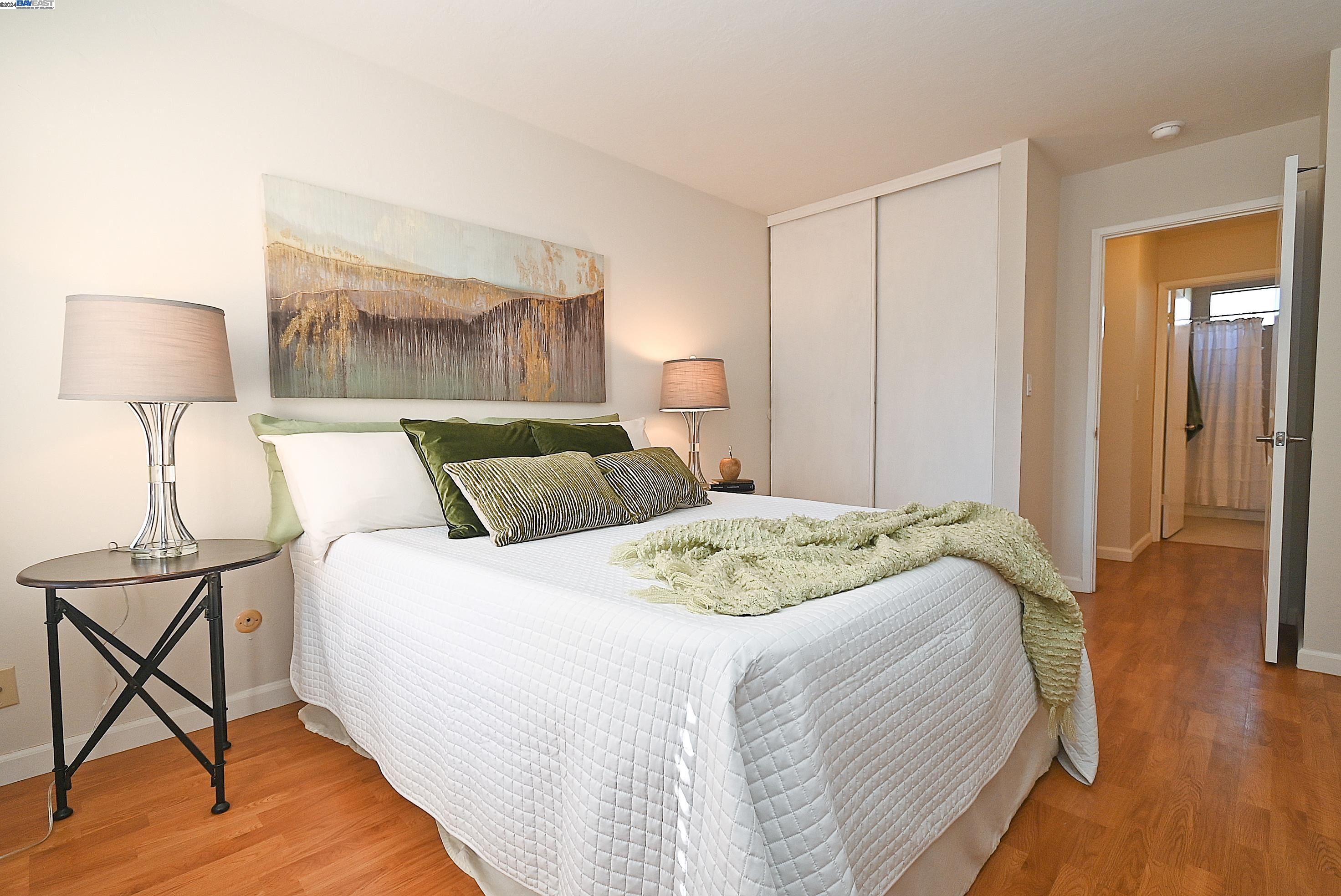 975 Murrieta Blvd # 25