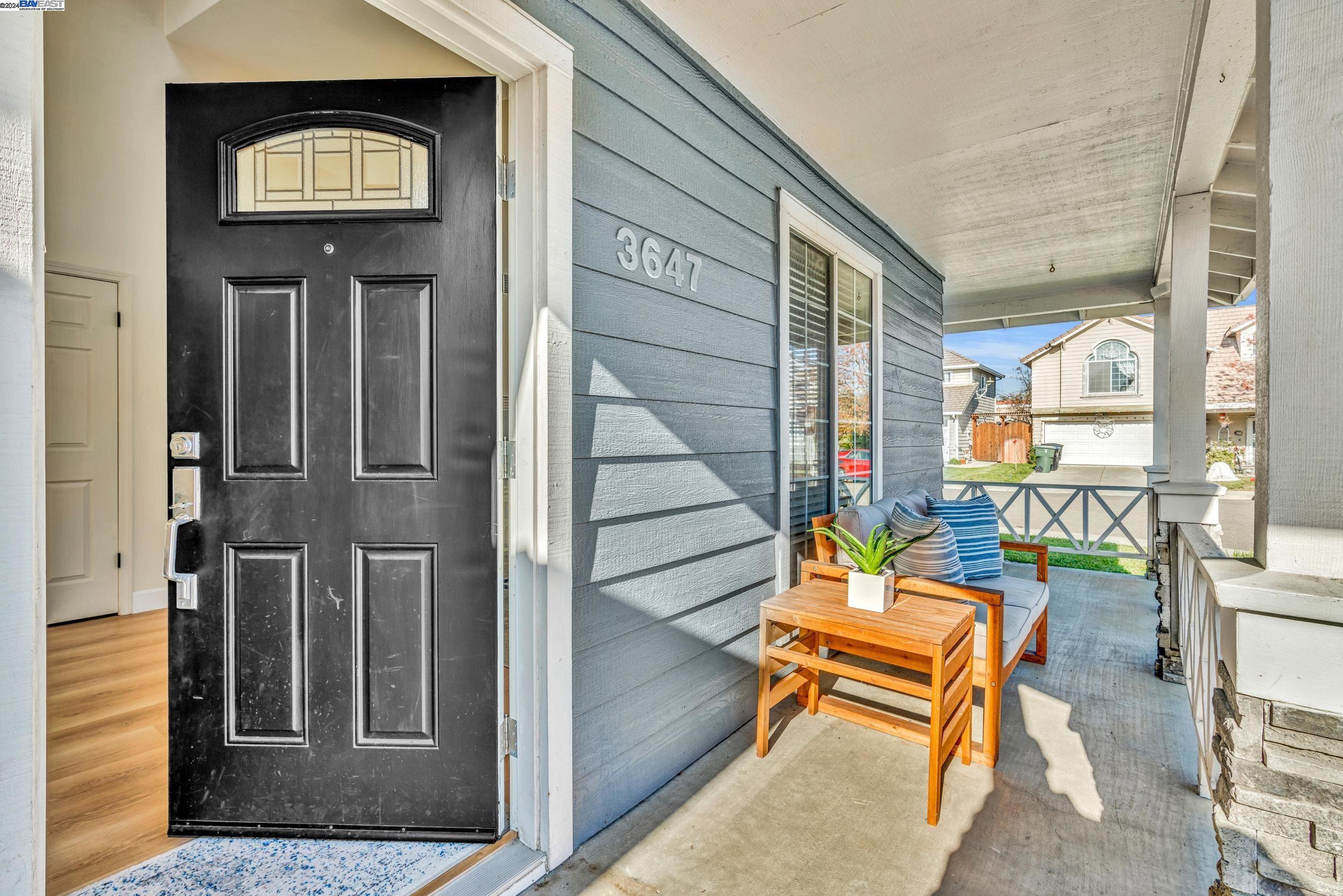 3647 Annis Cir