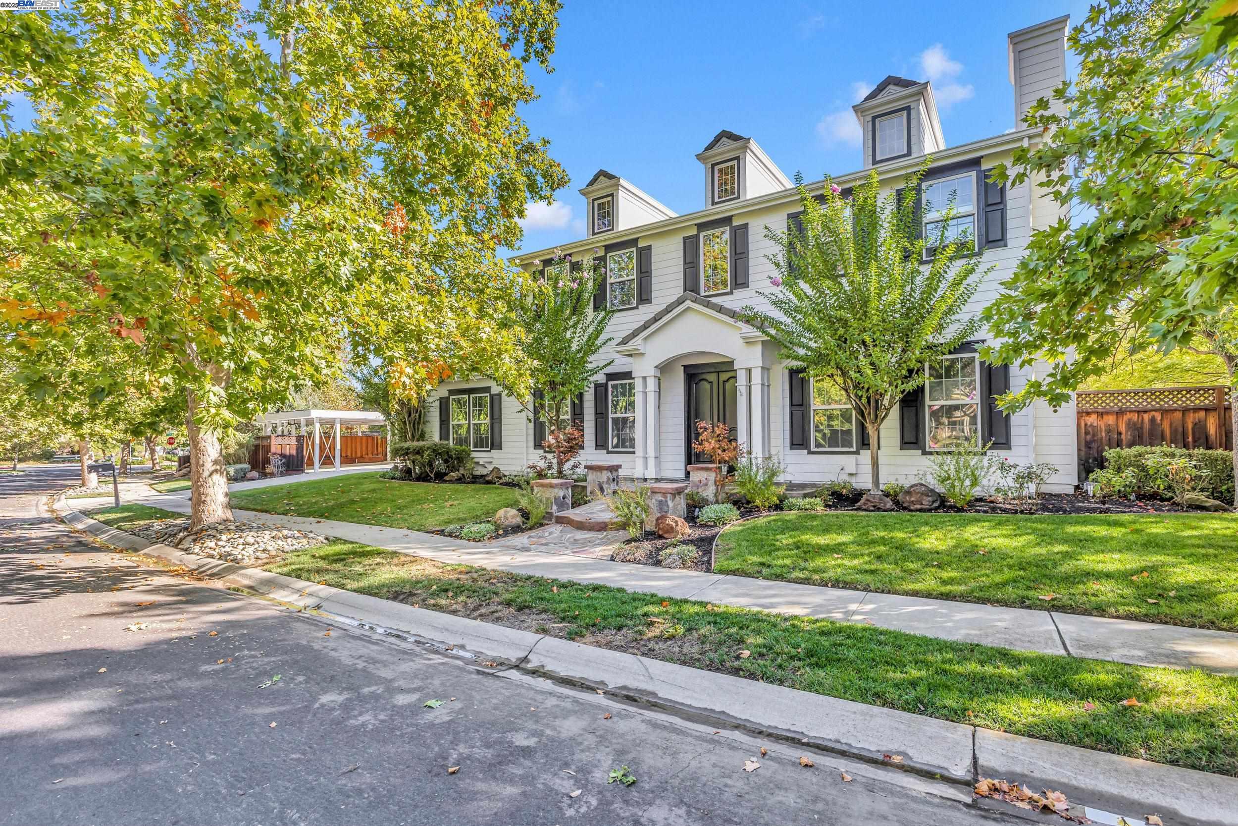 5708 Hidden Creek Ct