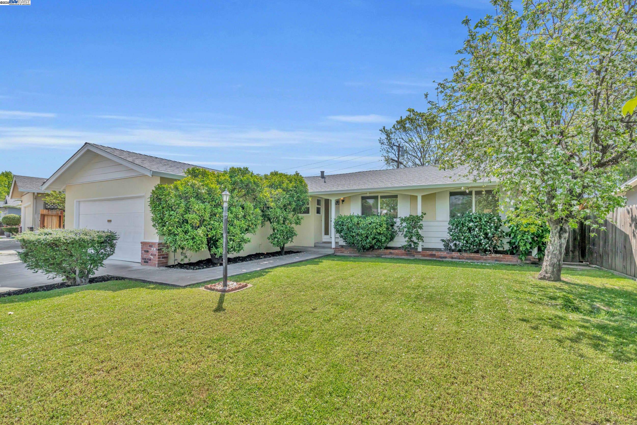 5149 Irene Way