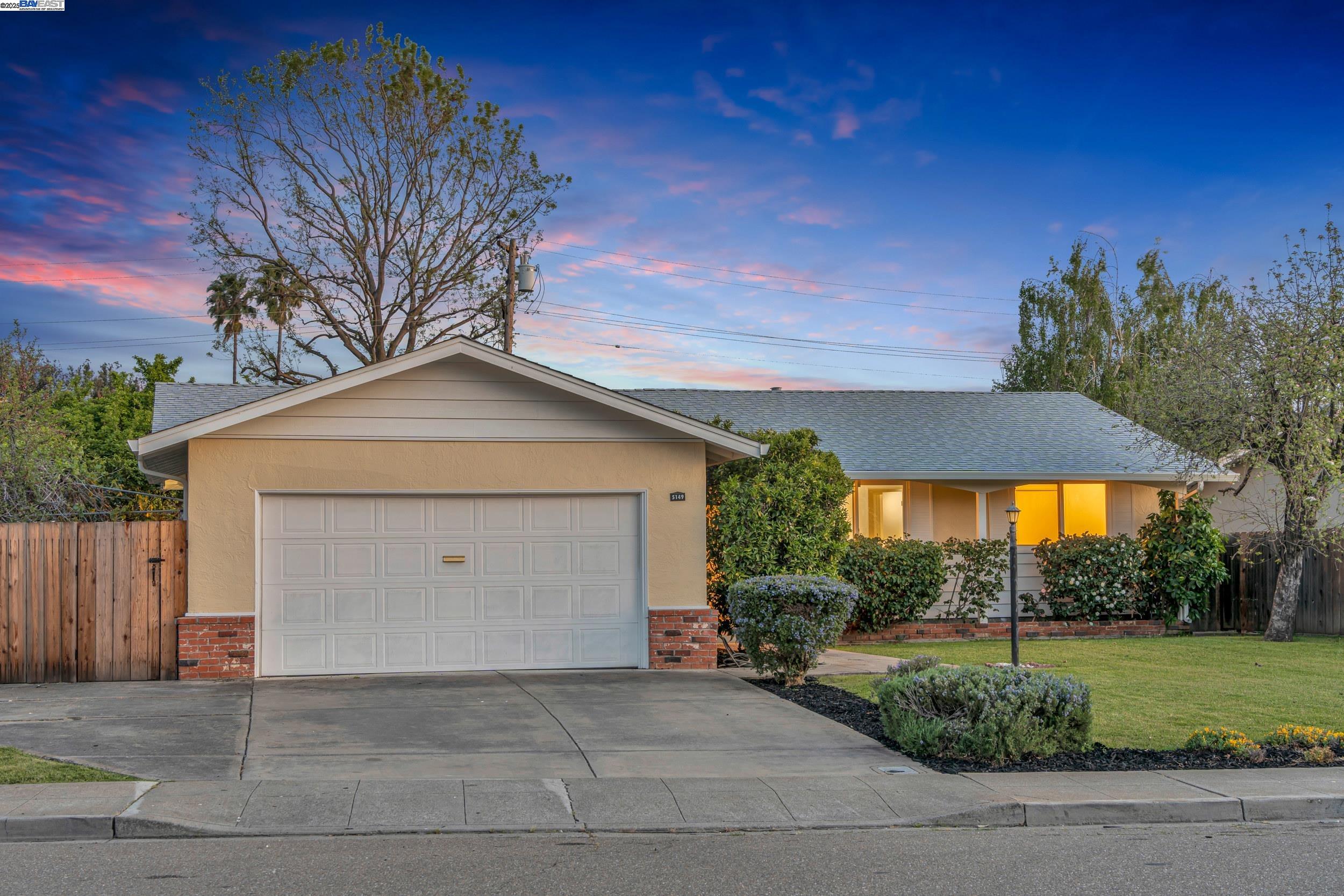 5149 Irene Way