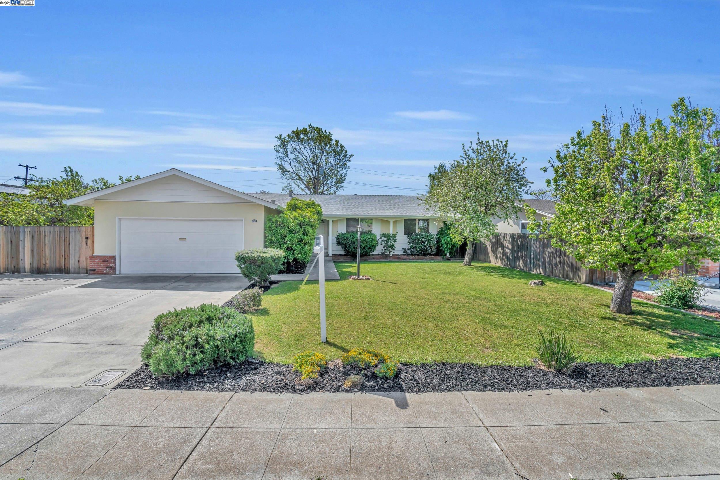 5149 Irene Way