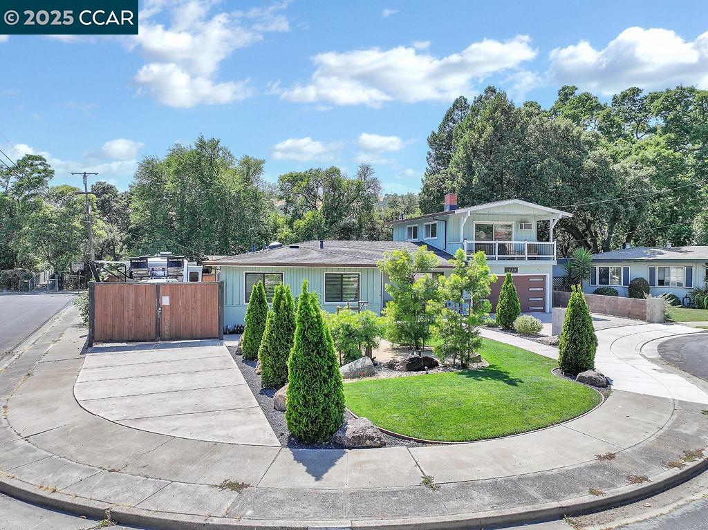 1930 Nicolette Ct