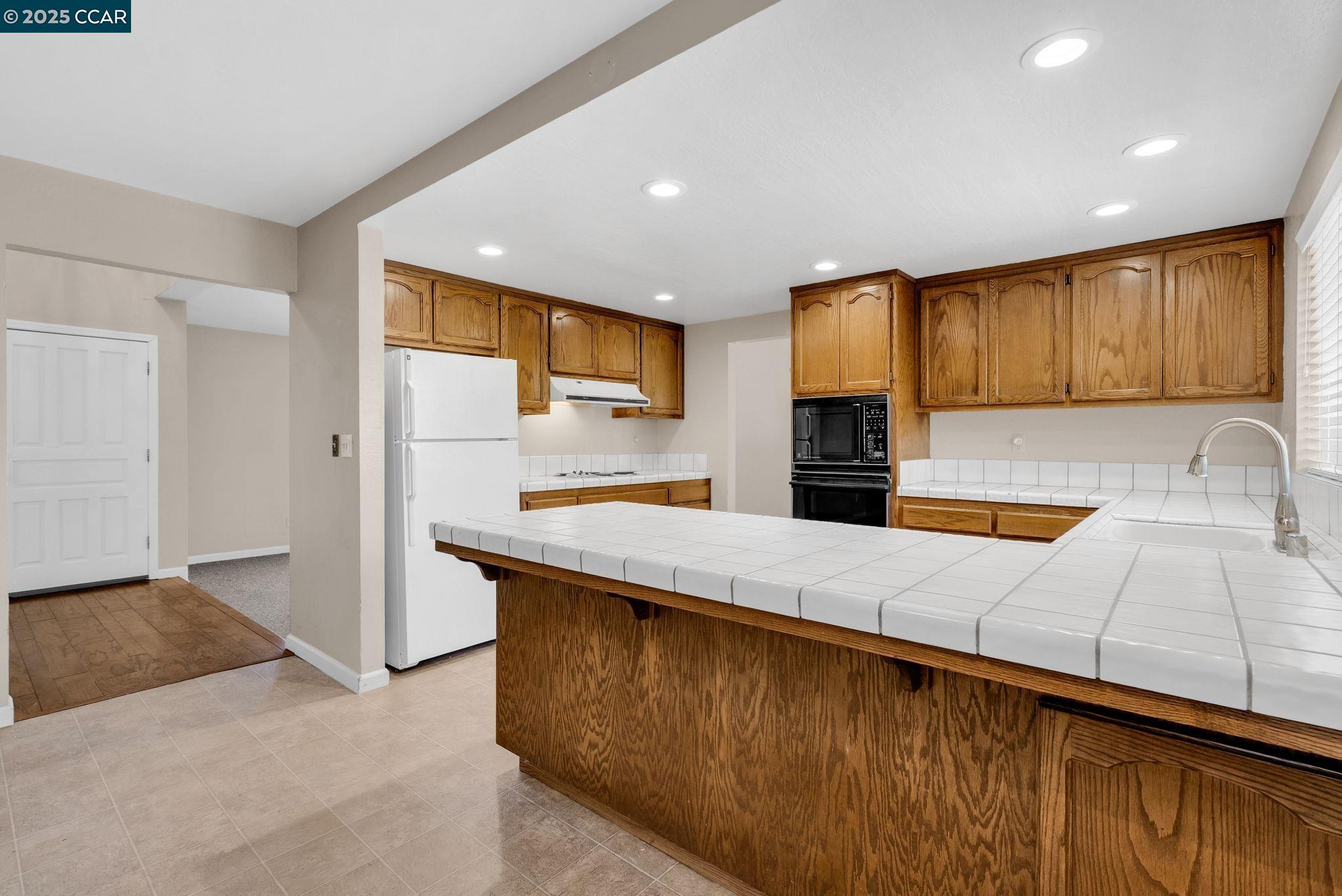 3060 San Miguel Ct