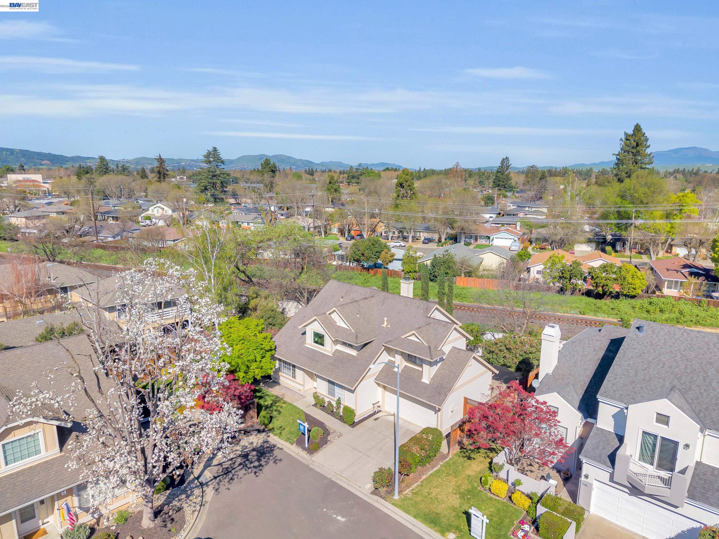 282 Del Valle Ct