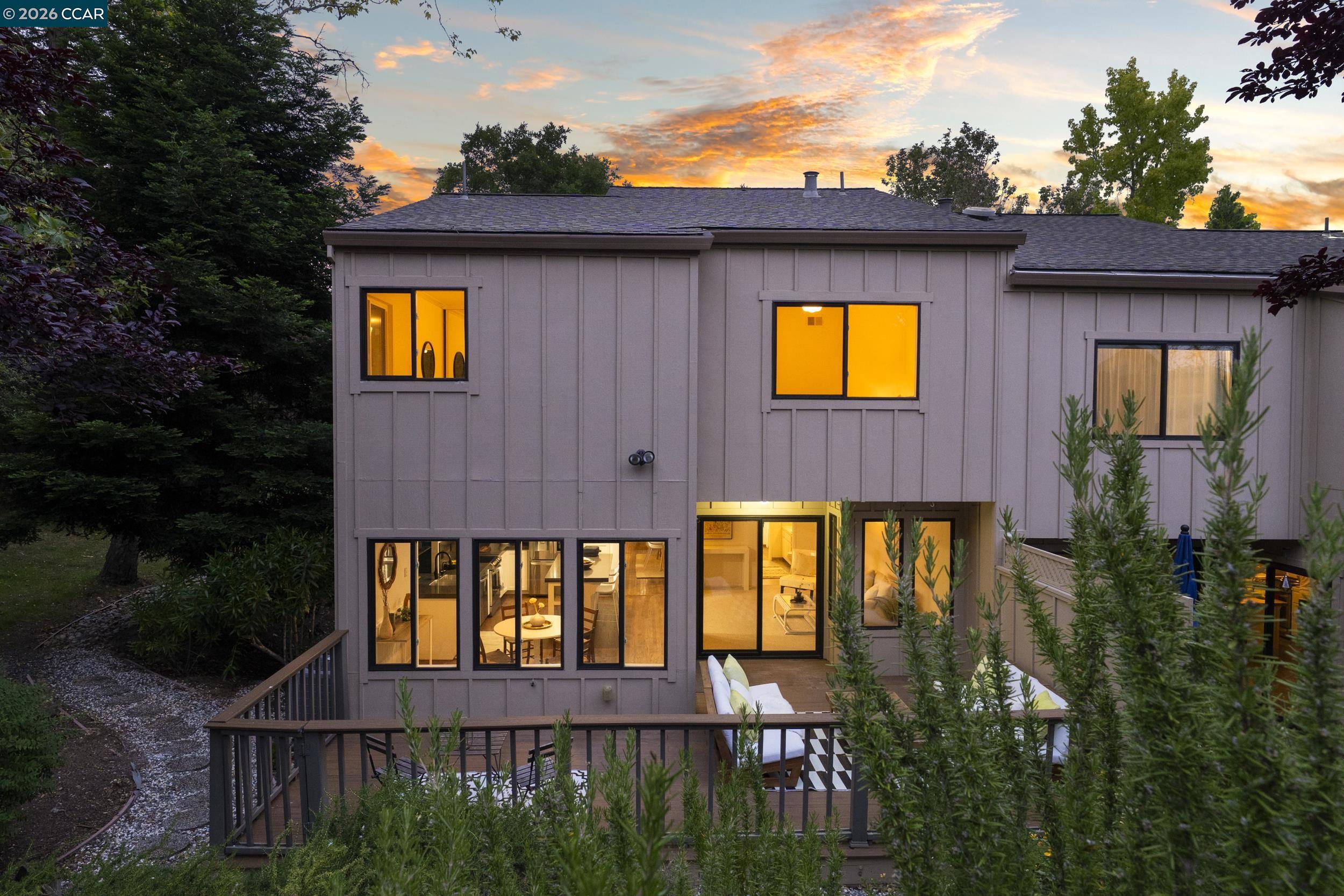 28 Curlew Way