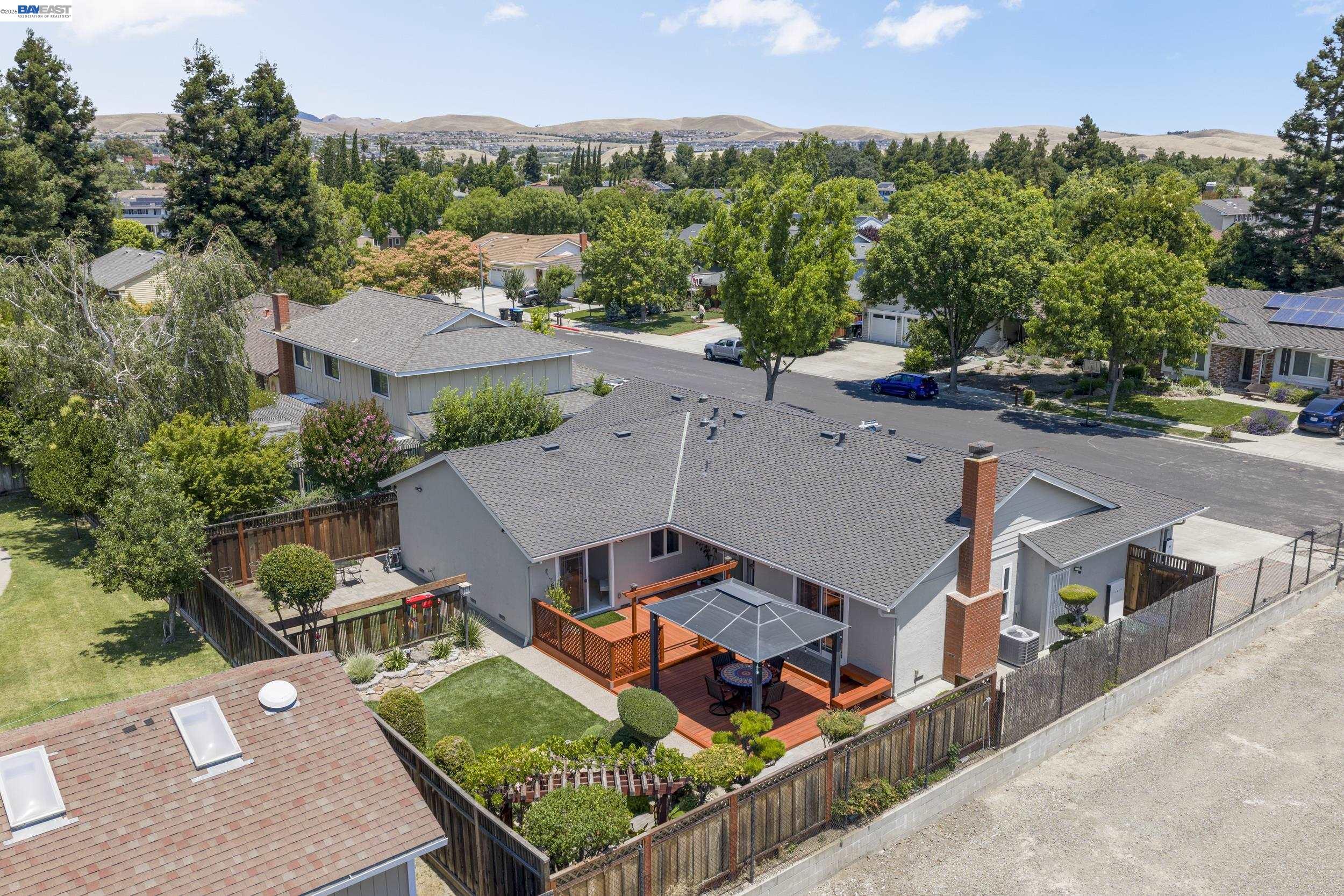 2954 Martin Ave